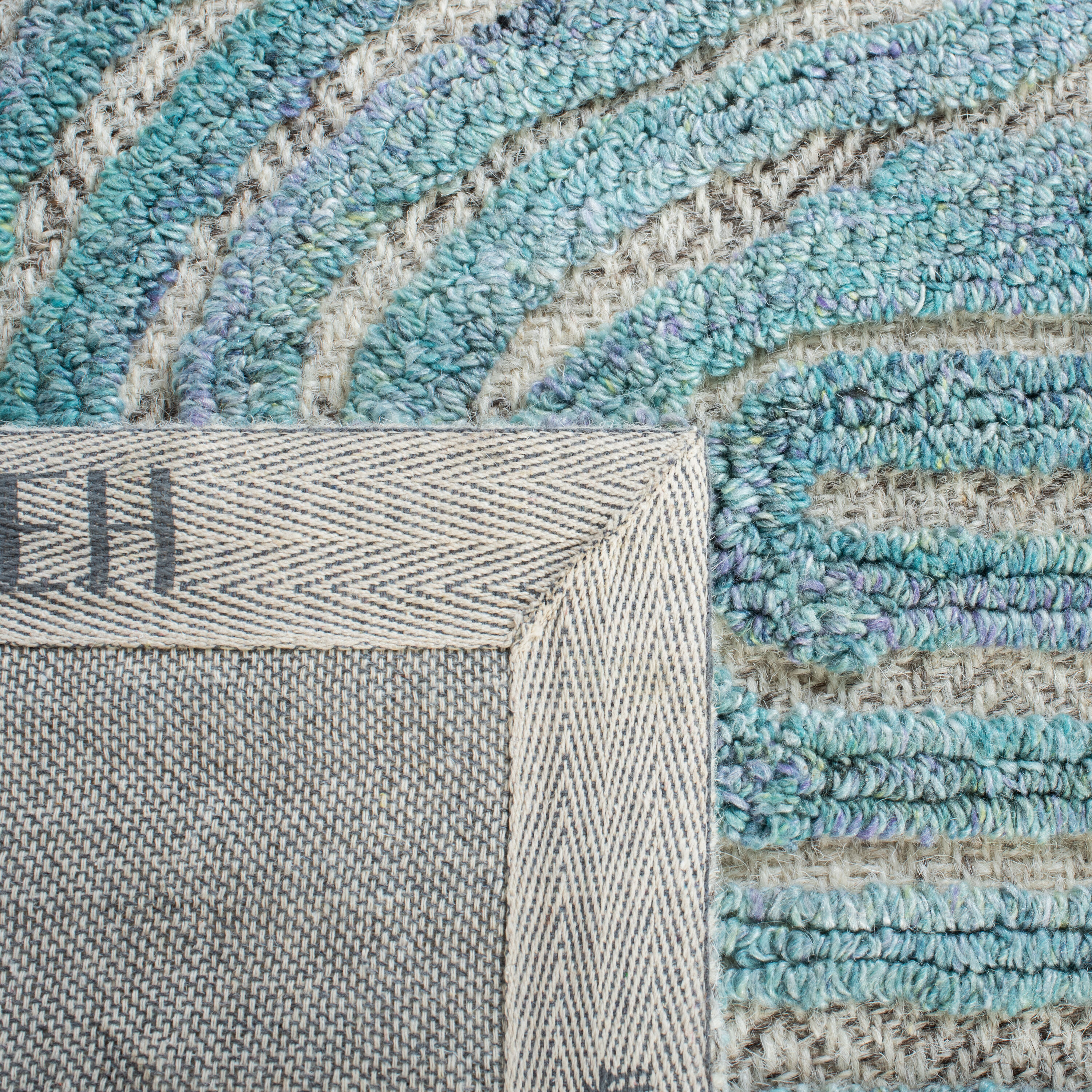 Safavieh SHA301M-4 rugs - View #3