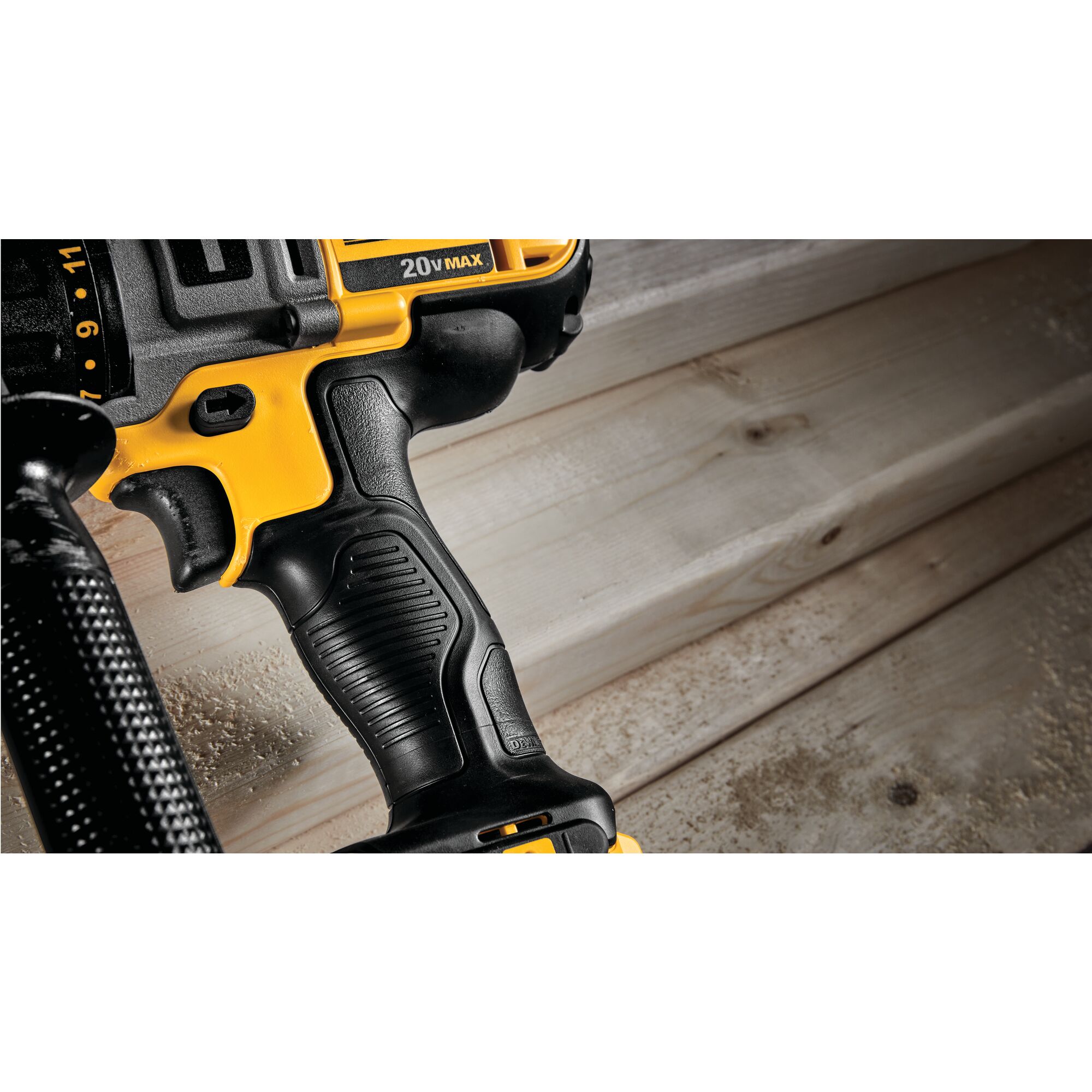DEWALT 1/2-in 20-volt Max-Amp Variable Speed Cordless Hammer Drill (Bare  Tool) in the Hammer Drills department at