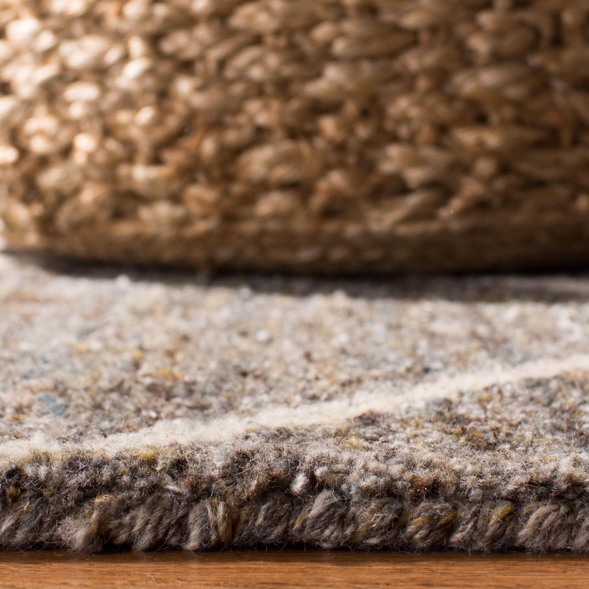 Safavieh HIM423D-5 rugs - View #4