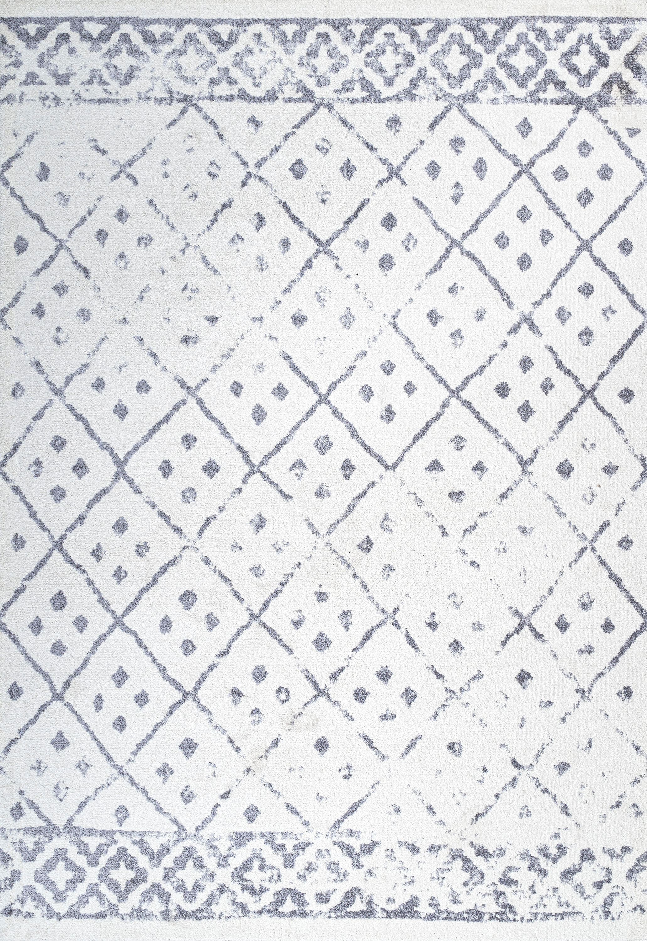 Juba 8' x 10' Gray Diamond Synthetic Area Rug