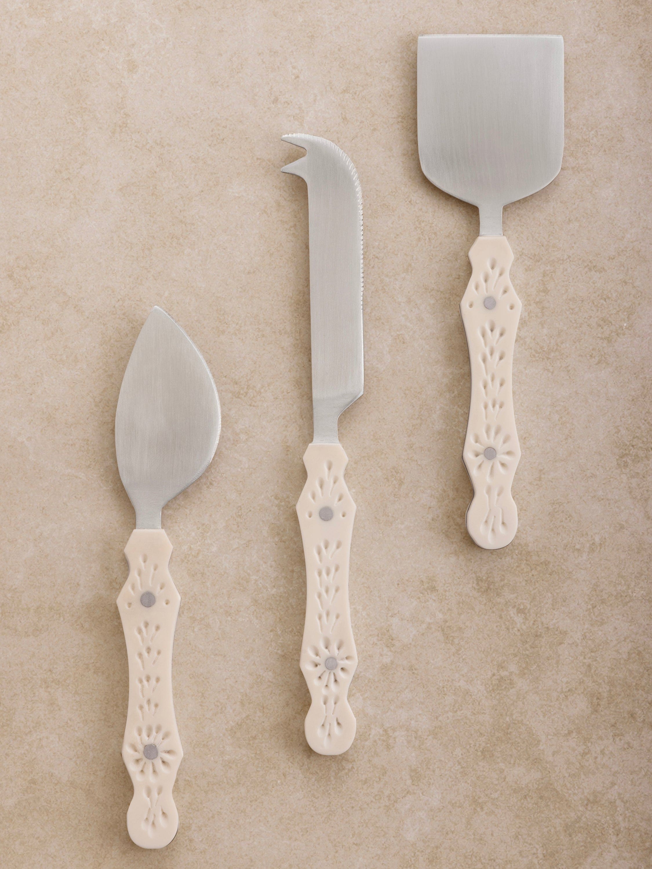 GAURI KOHLI Derby Cheese Knives