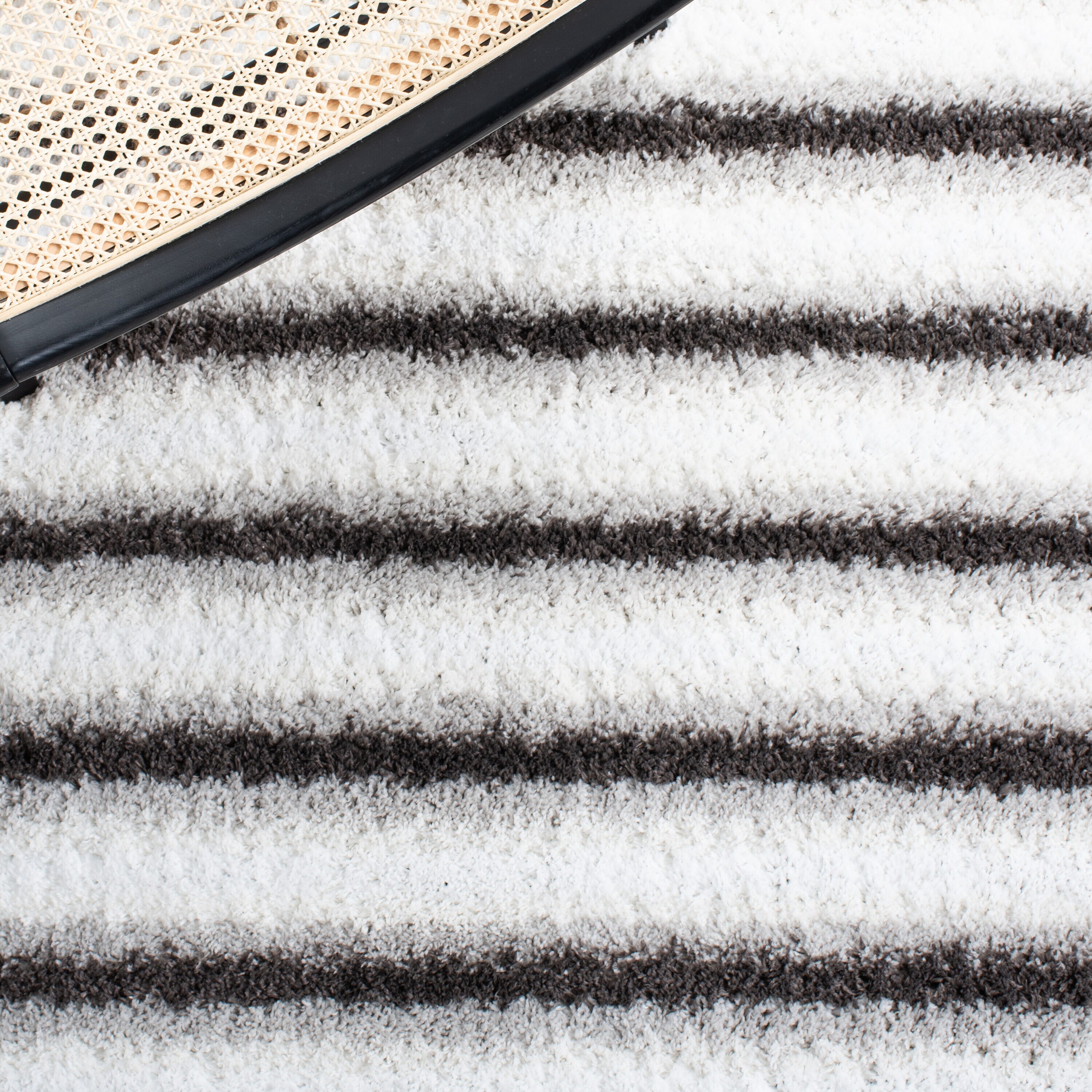 Safavieh BER557F-7SQ rugs - View #6