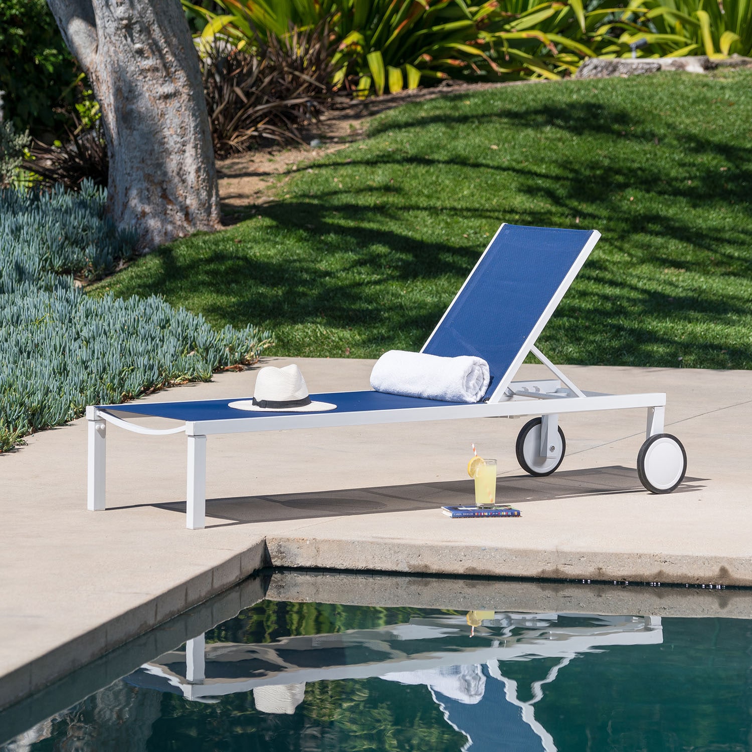 Hanover WINDCHS-W-NVY Patio-Chairs - View #7