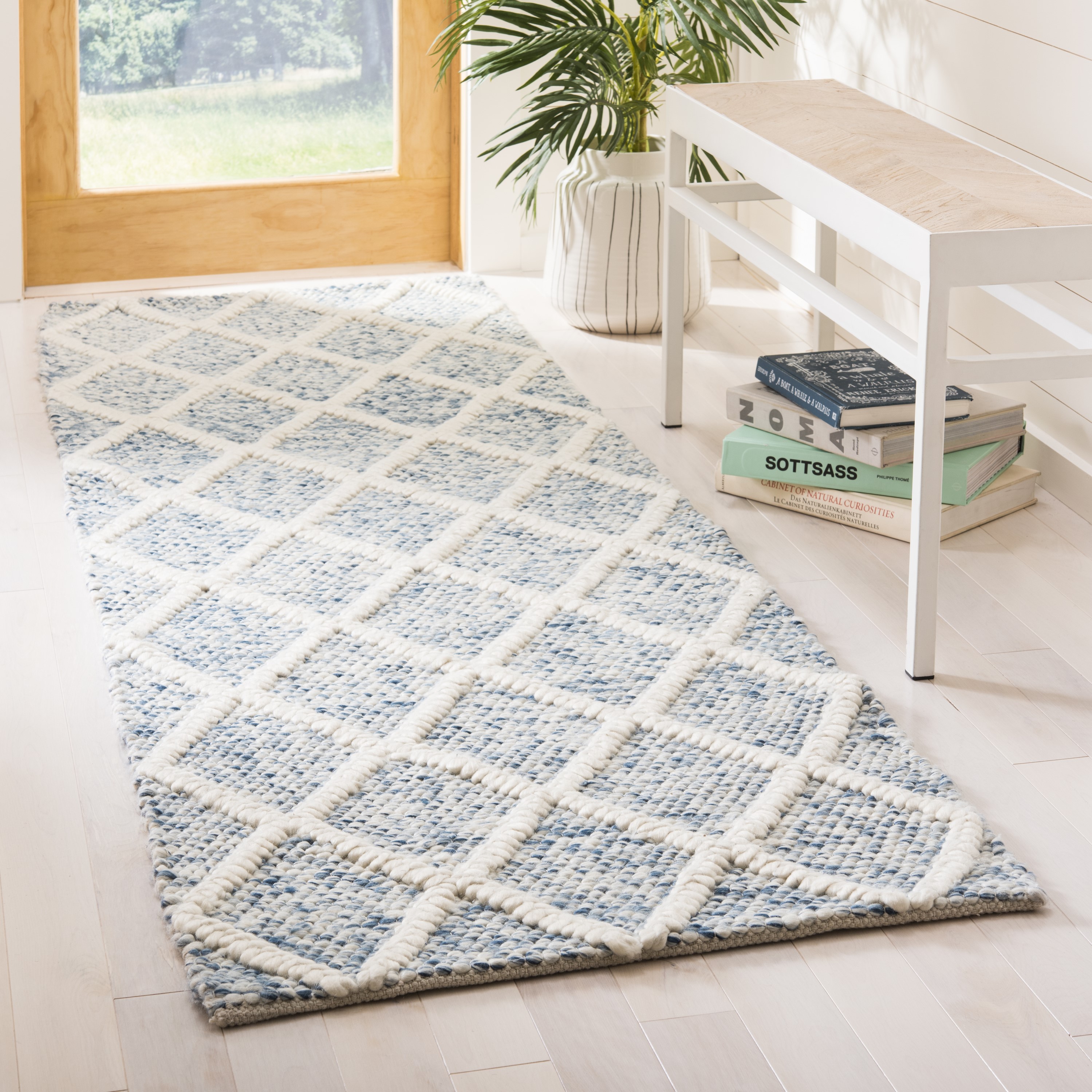 Safavieh NAT711B-28 Natura Isto 2 x 8 (ft) Synthetic Ivory/Blue Rectangular Indoor Trellis Coastal Runner rug