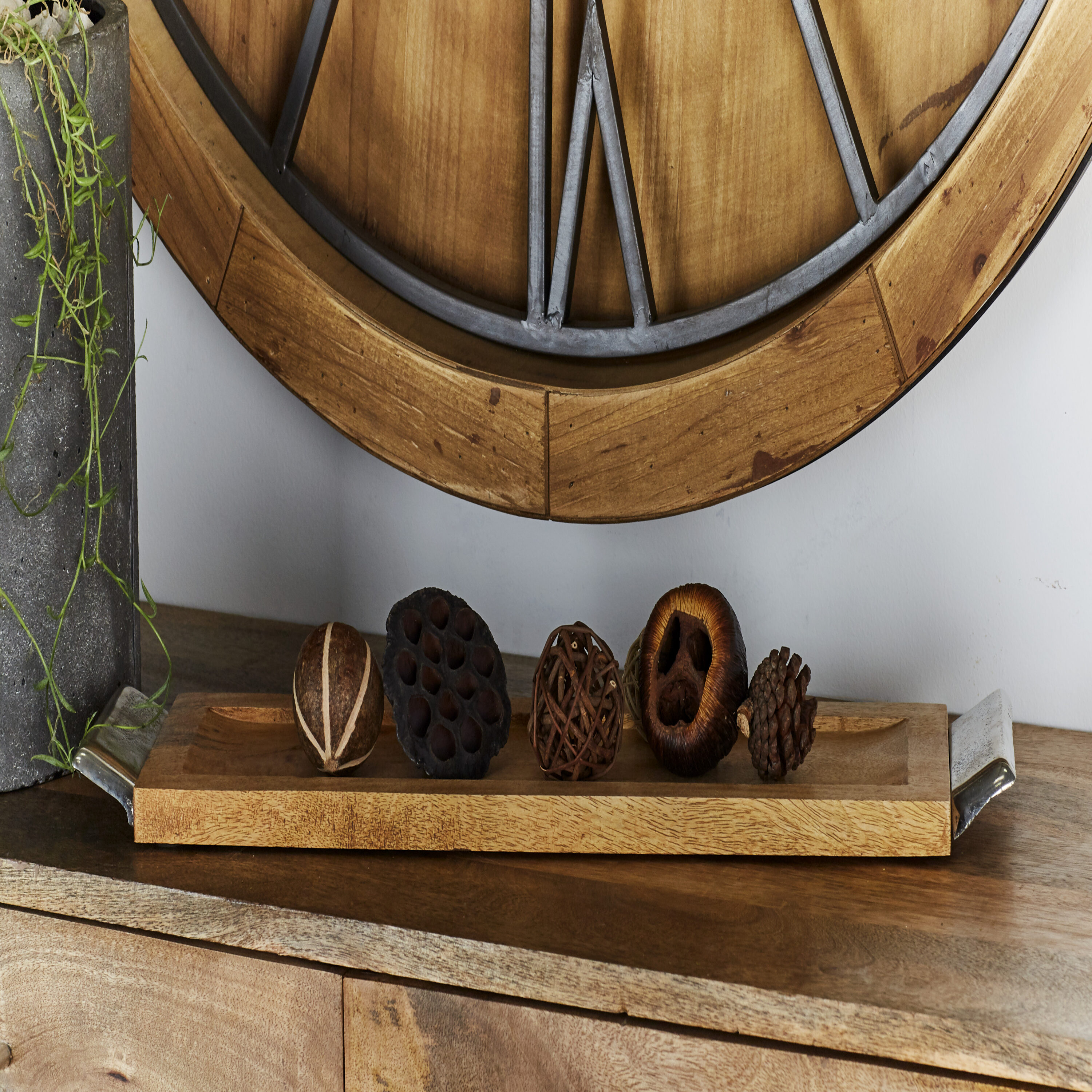 The Novogratz 37652 2-Pack Brown Wood Modern Decorative Plate
