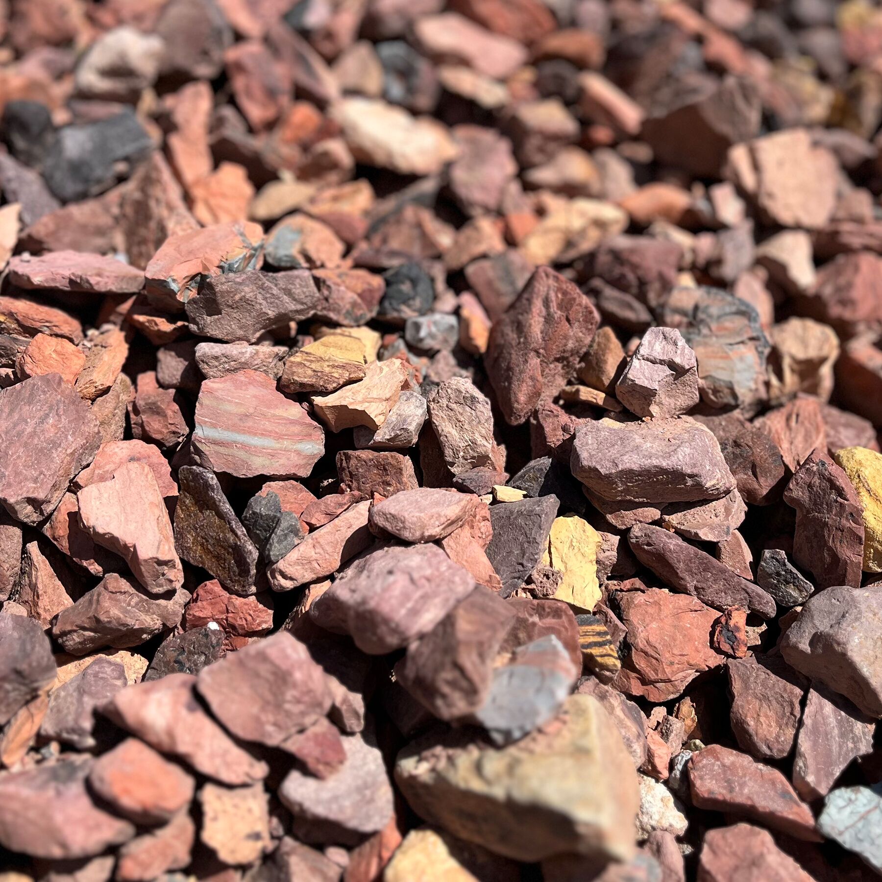 Western Sunset 05 Cu Ft 50 Lb Red Garden Rock In The Landscaping Rock Department At 6023