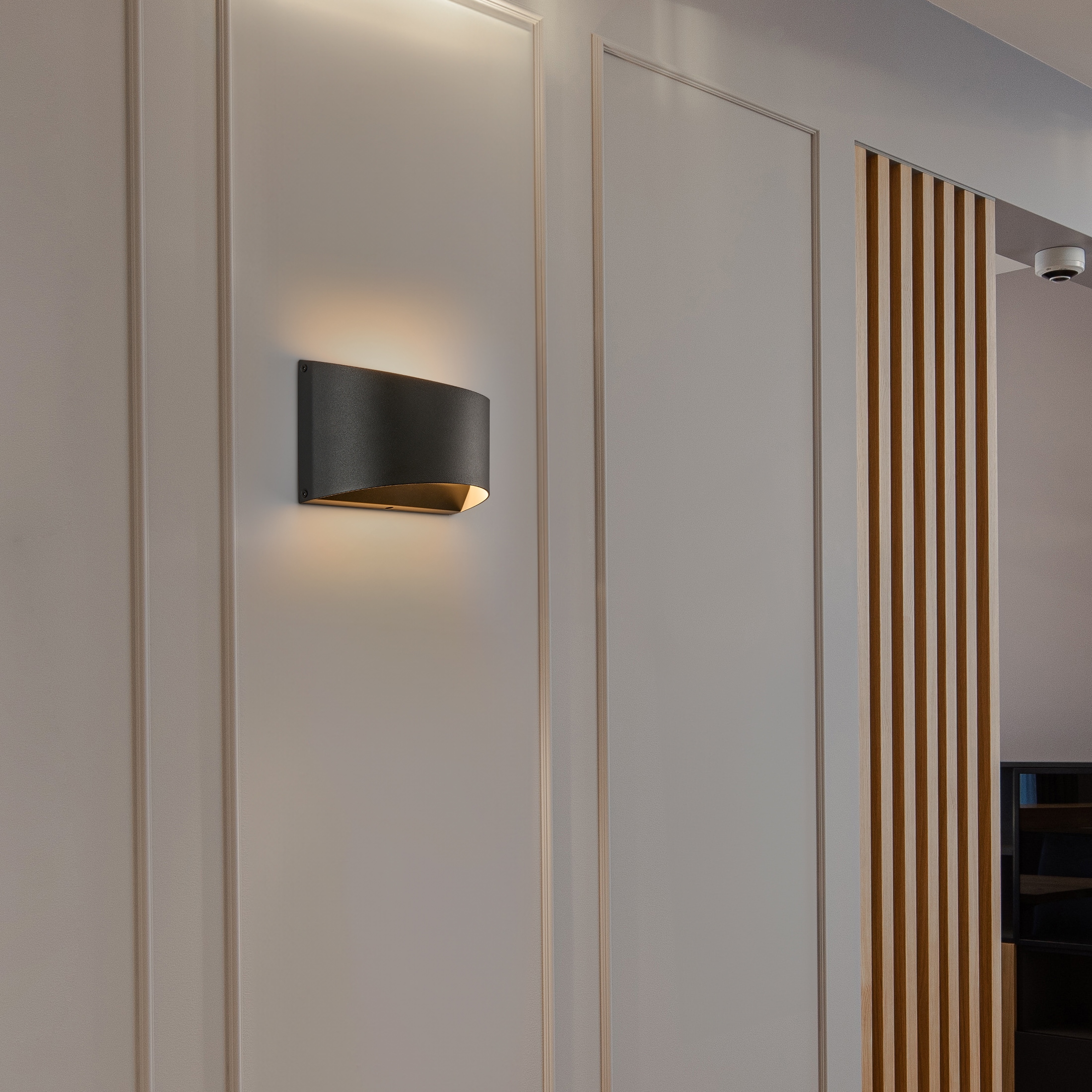Matte Black Modern Dimmable LED Up/Down Outdoor Wall Sconce