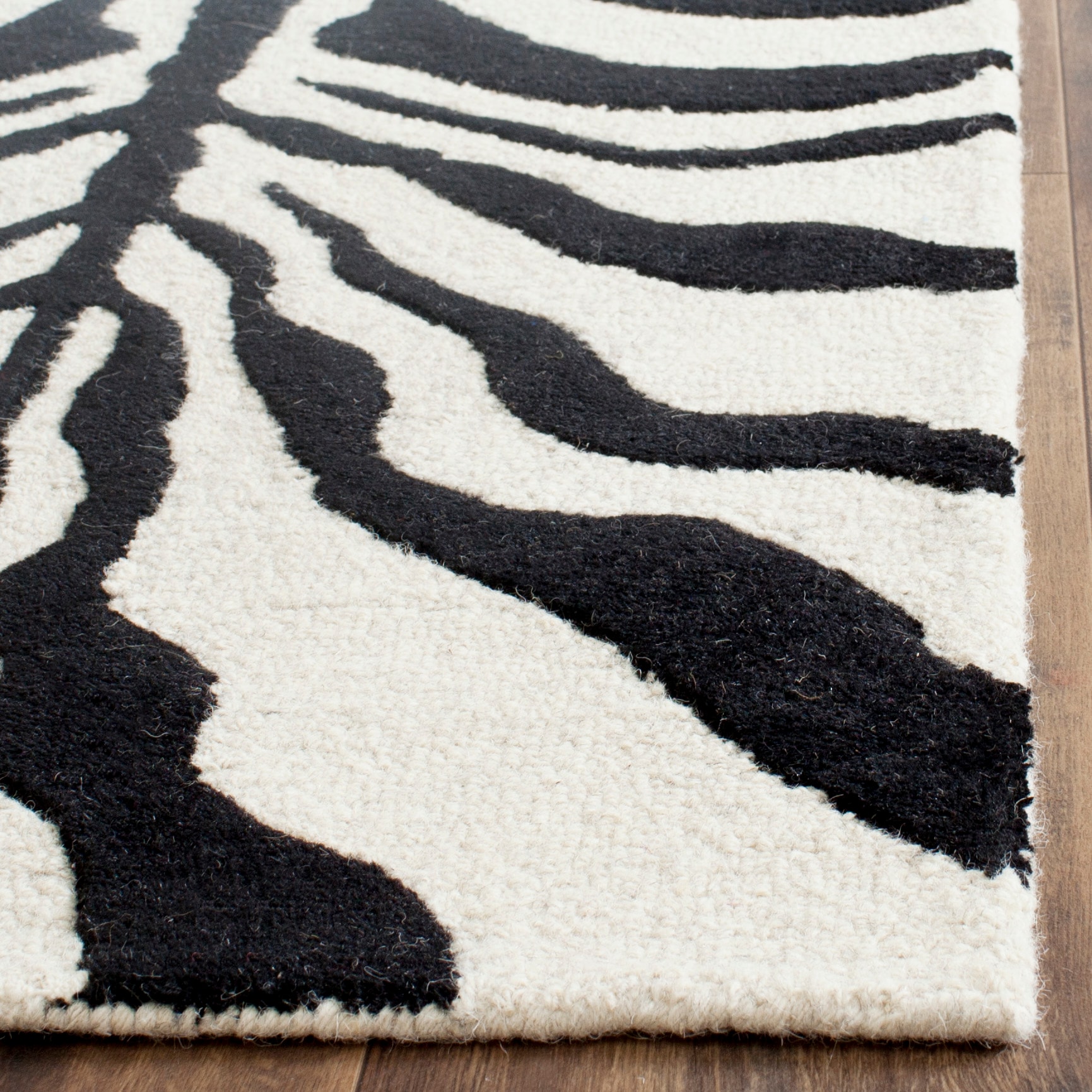 Safavieh CAM709Q-5 rugs - View #4