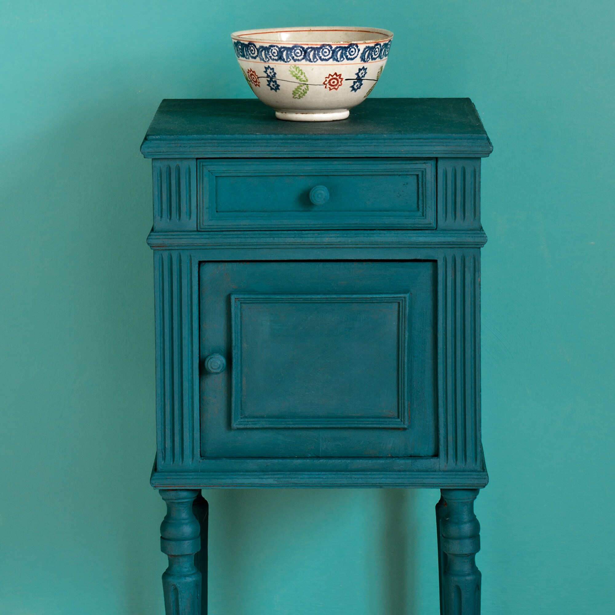 Annie Sloan P004AUB.5001.01 Cabinet-Furniture-Paint - View #2