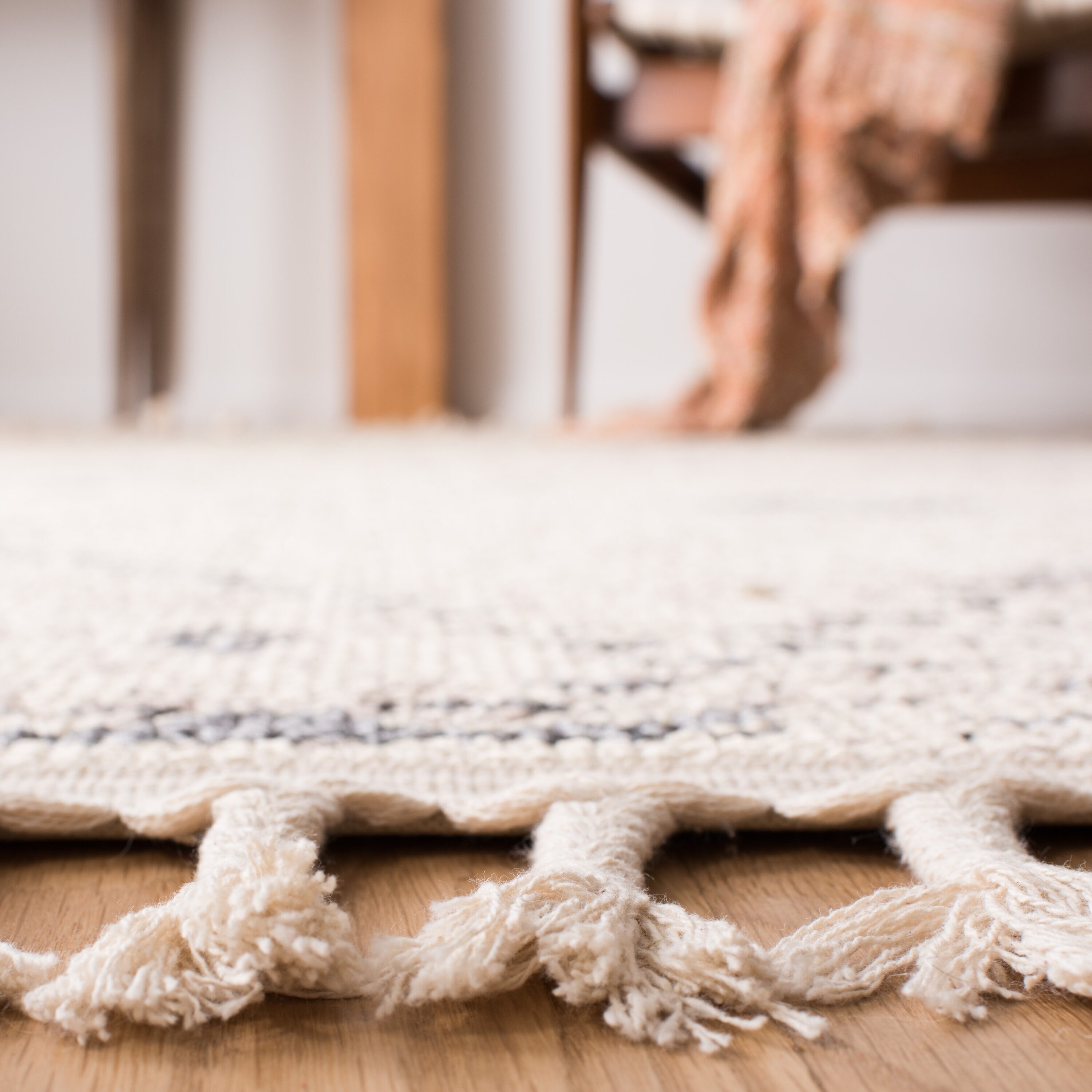 Safavieh MRK754A-4 rugs - View #4