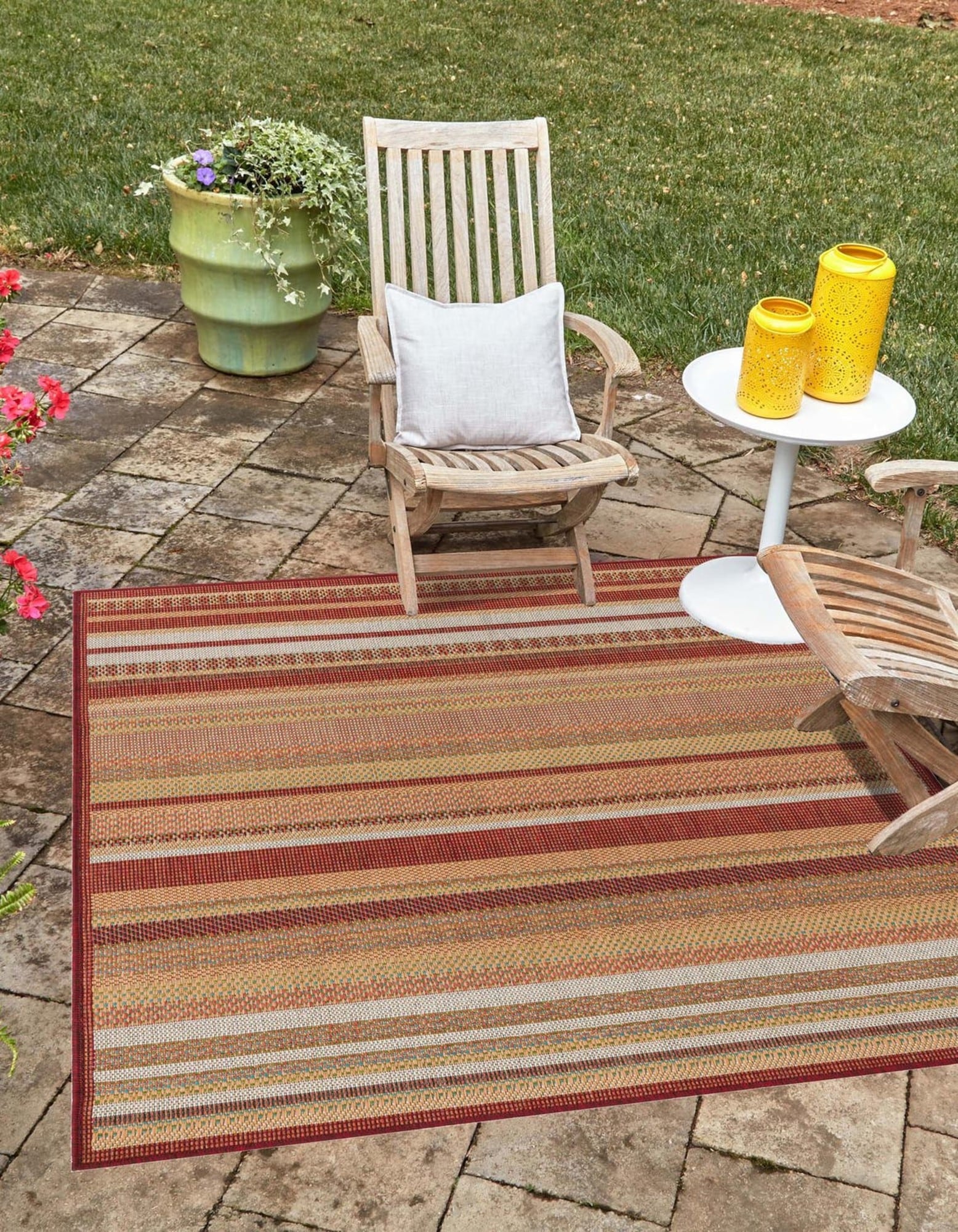 Unique Loom 3176916 Coronado Baja Outdoor 8 x 8 (ft) Loomed Polypropylene Burgundy Square Indoor/Outdoor Stripe Coastal Area rug