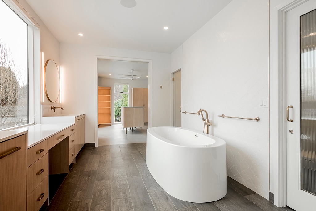 Hydro Systems MRO7238ATO-WHI bathtubs - View #5