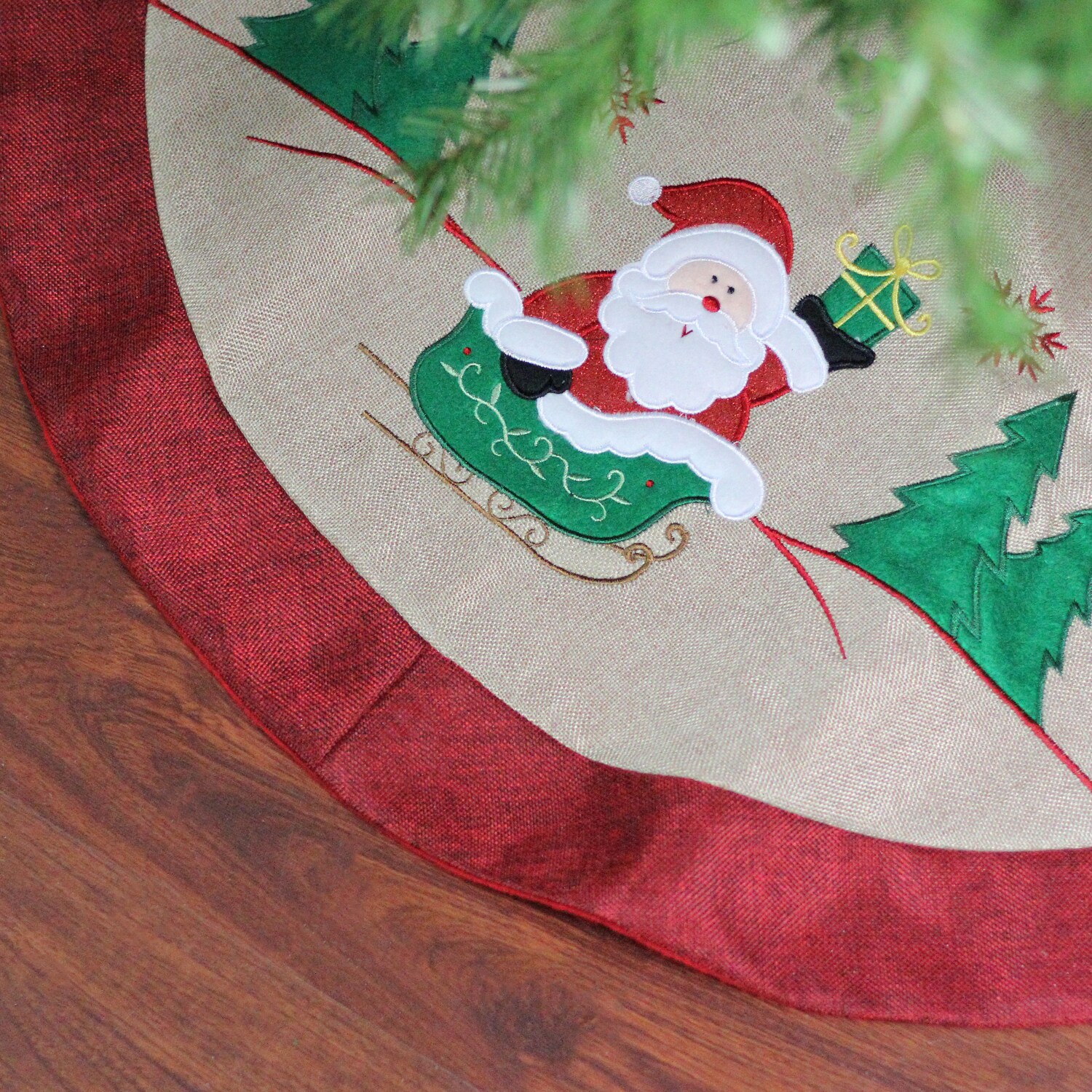 Santa Claus Tree Skirt 