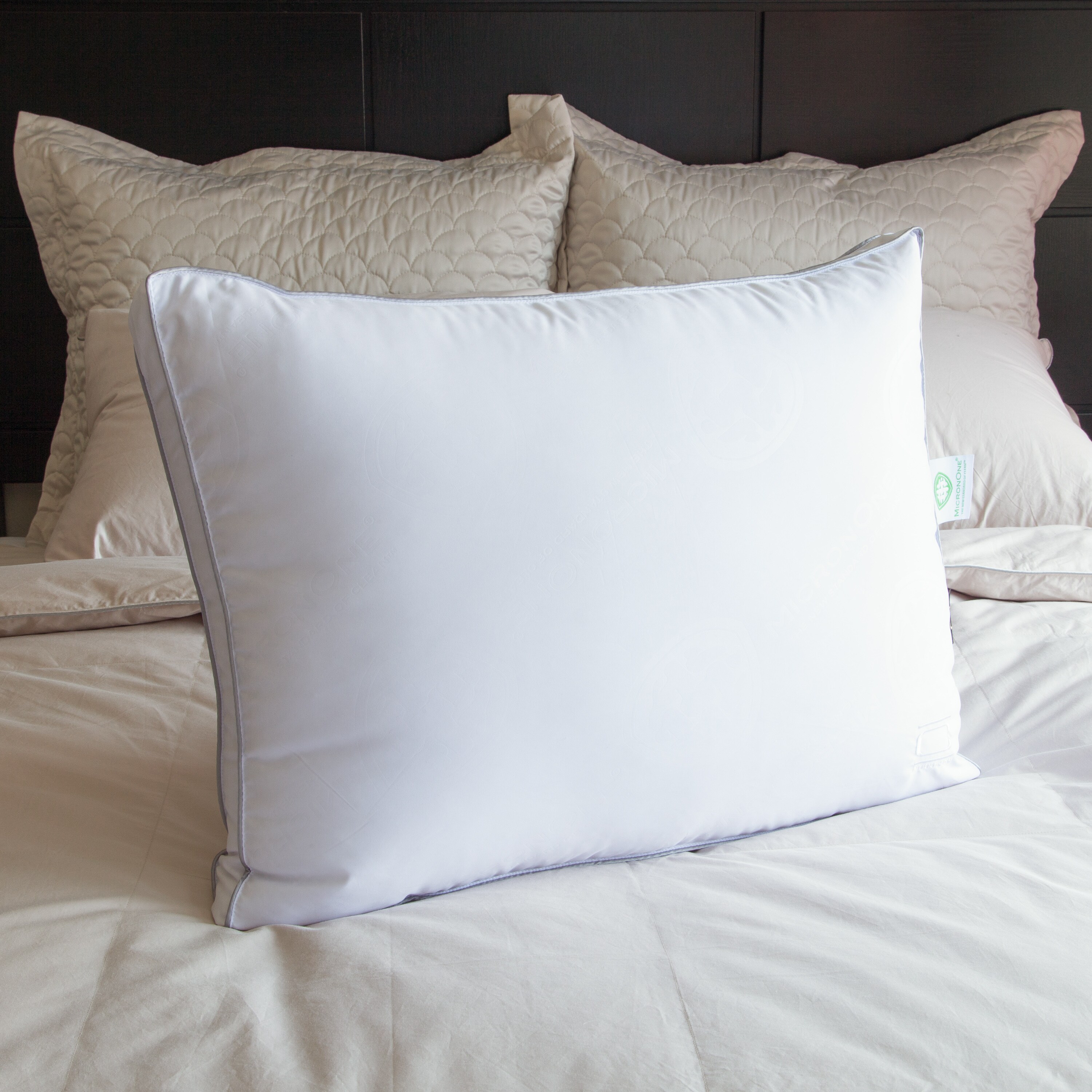 Mercana | 18 x 18 Non-Allergen Pillow Insert White