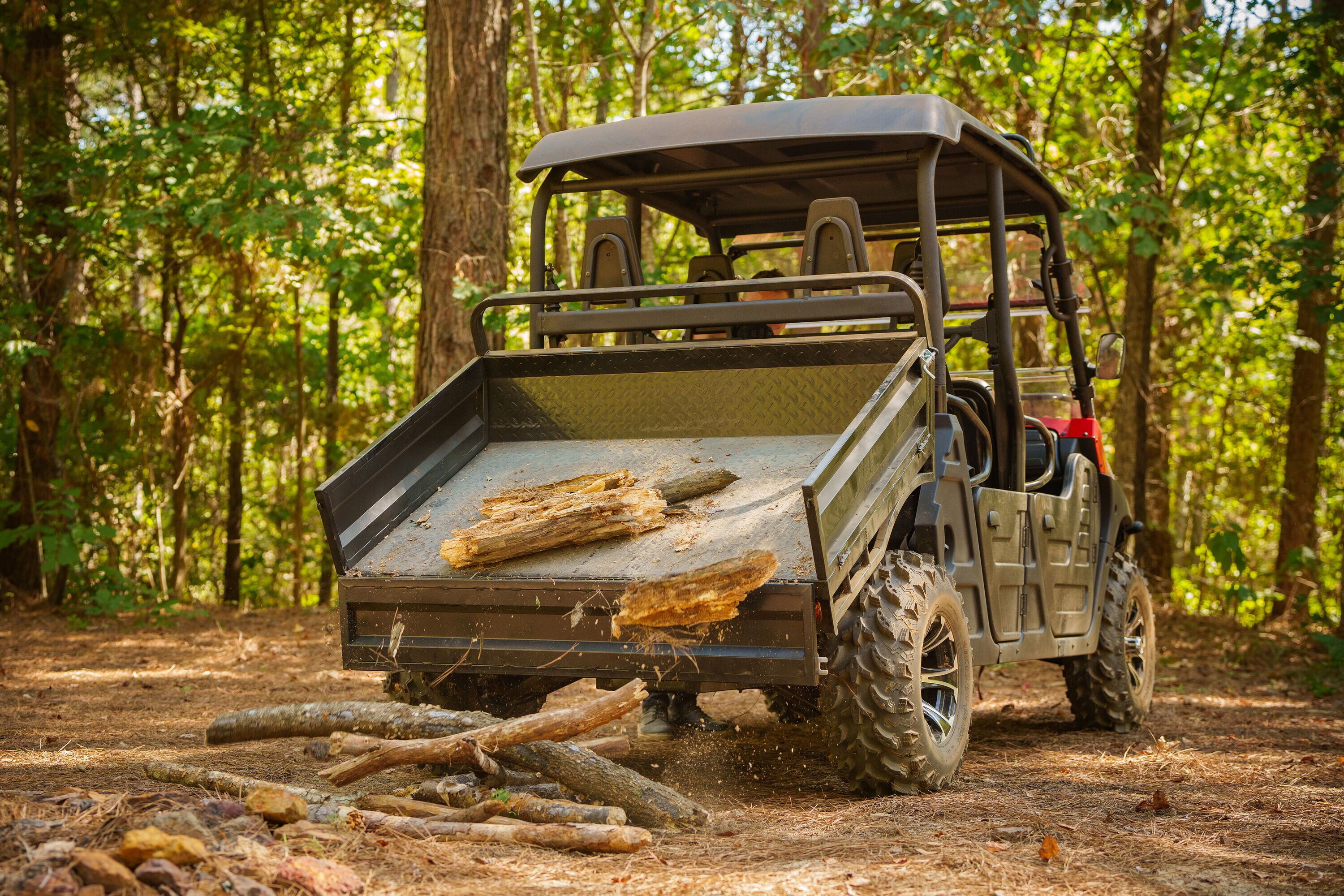 Massimo 5 Seat Gas UTV with Tilting Cargo Bed and Electric Power