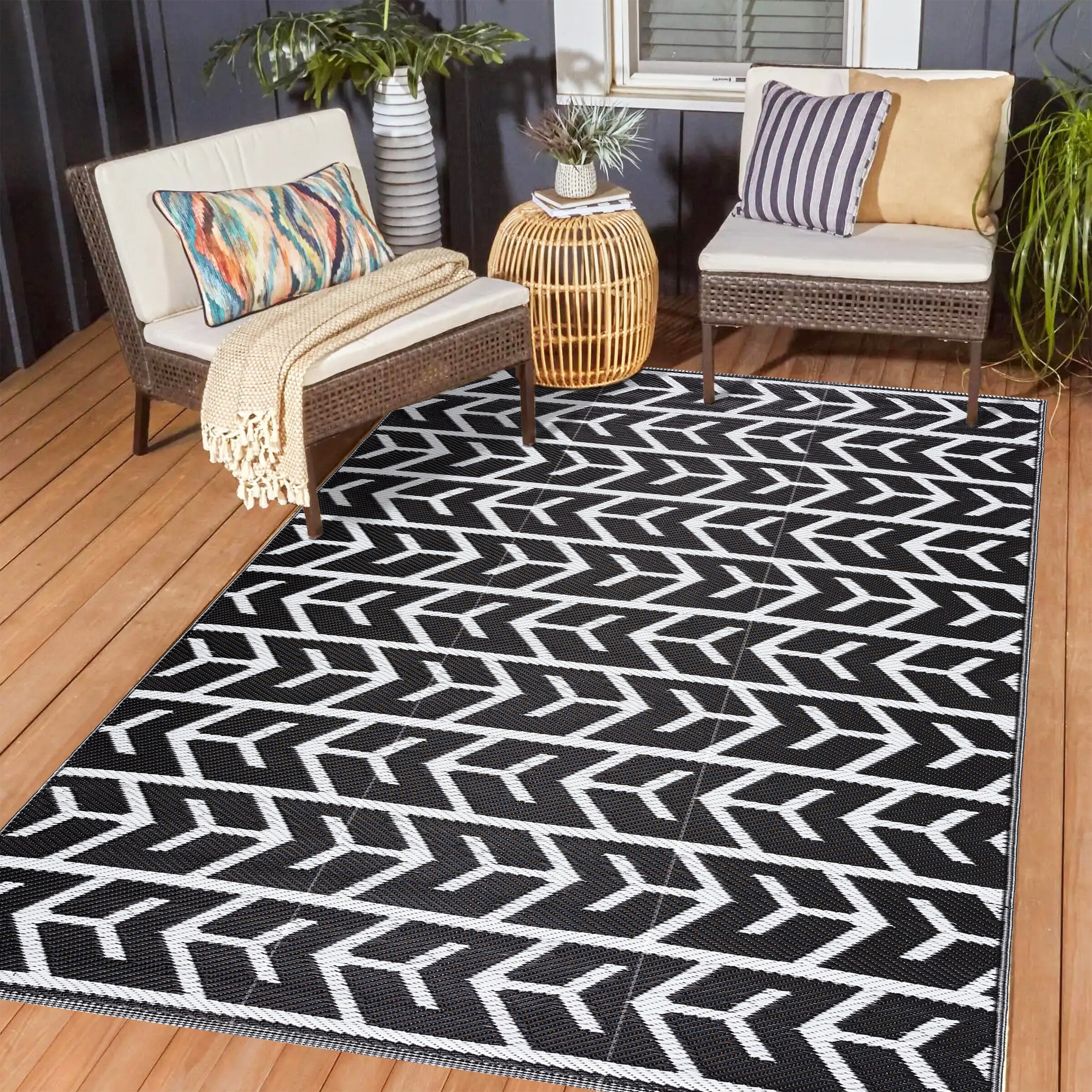 Playa Rug PLY-F-AMS-BW-5X7 rugs - View #2