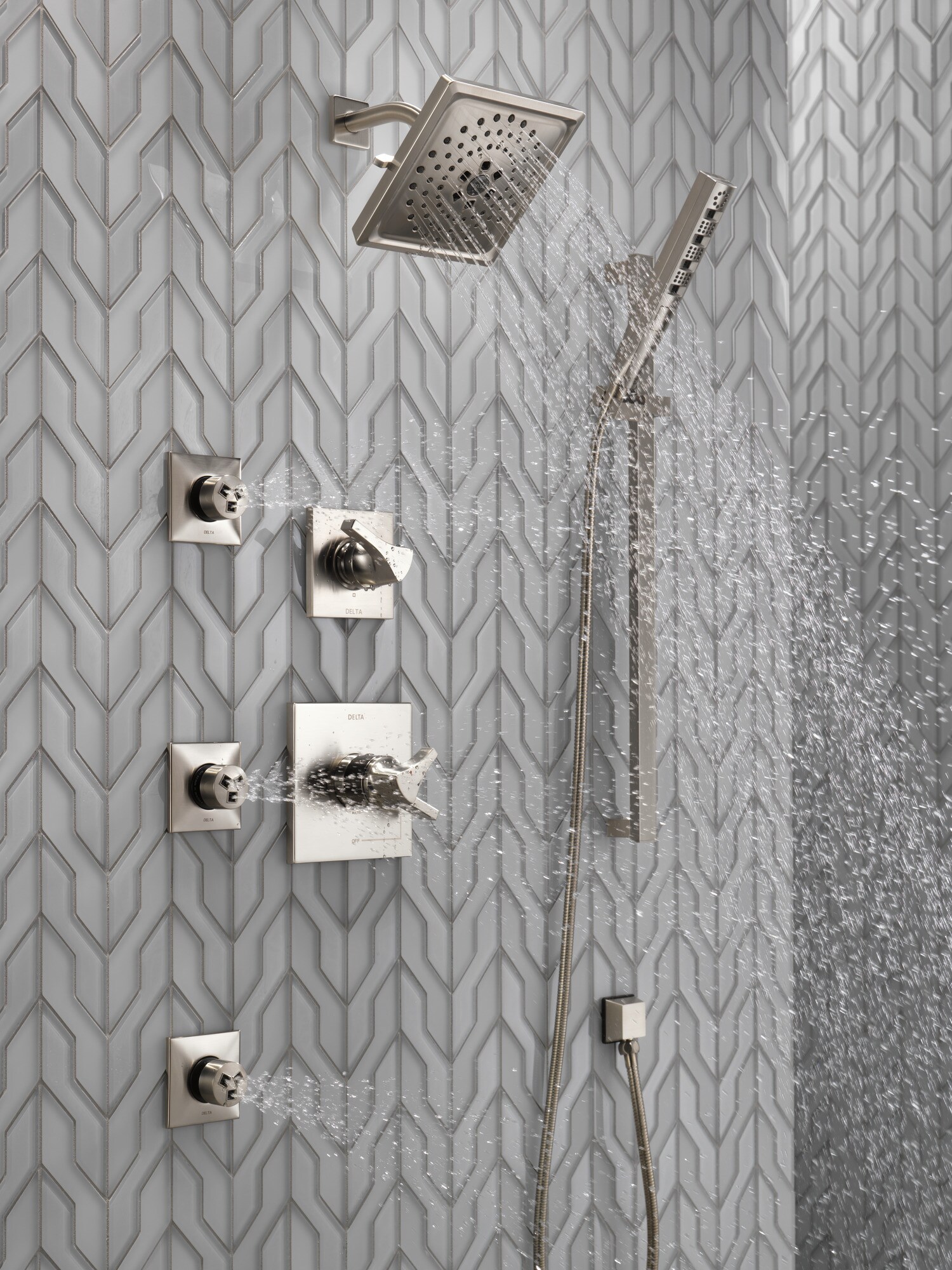 Delta 50570-SS Bath-Shower-Facc - View #14