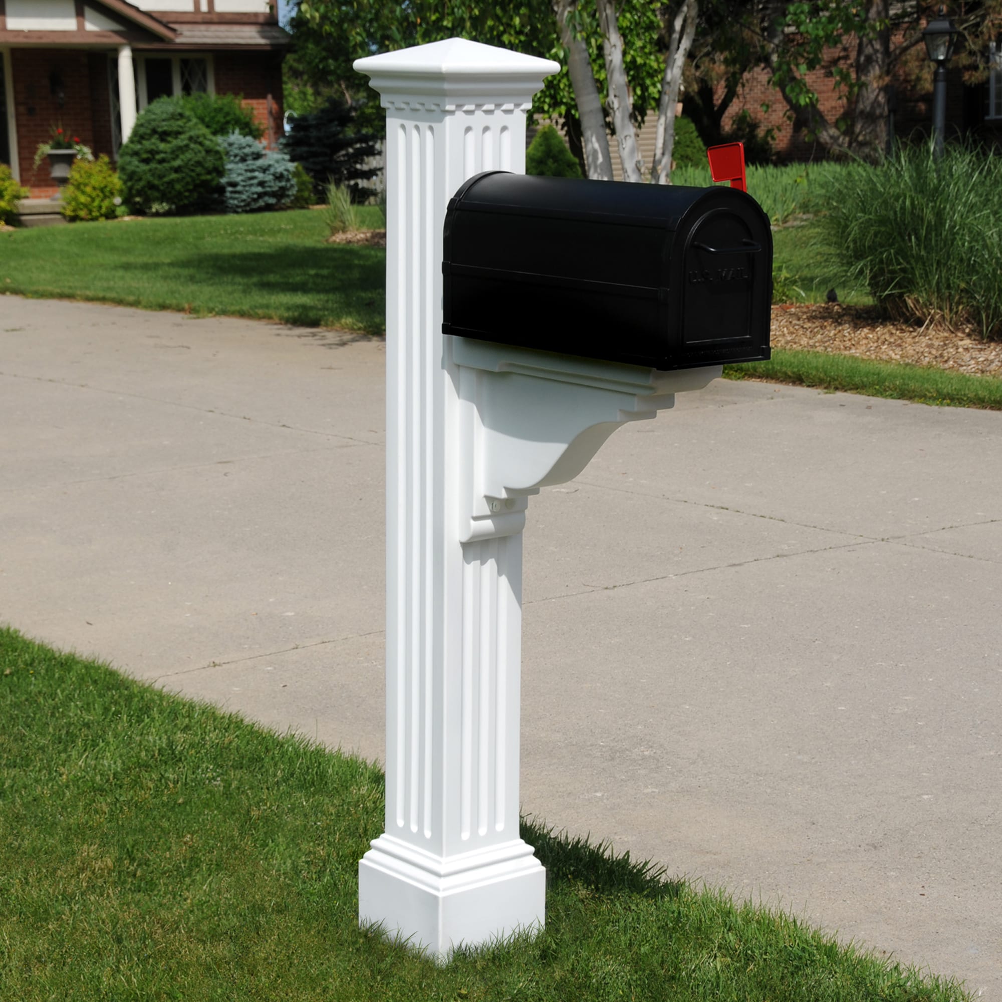 Mayne 5852-W Mailbox-Posts - View #2