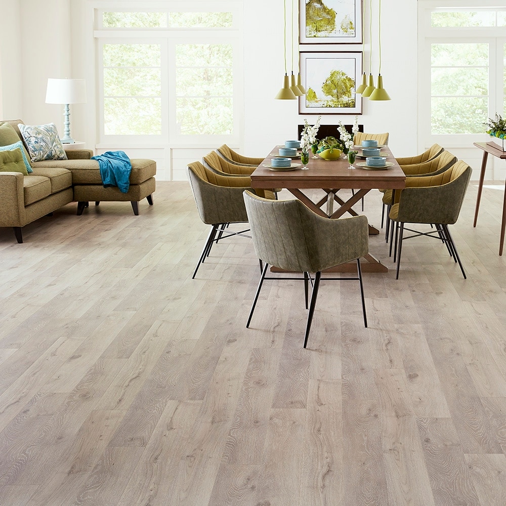 Lowes pergo flooring deals