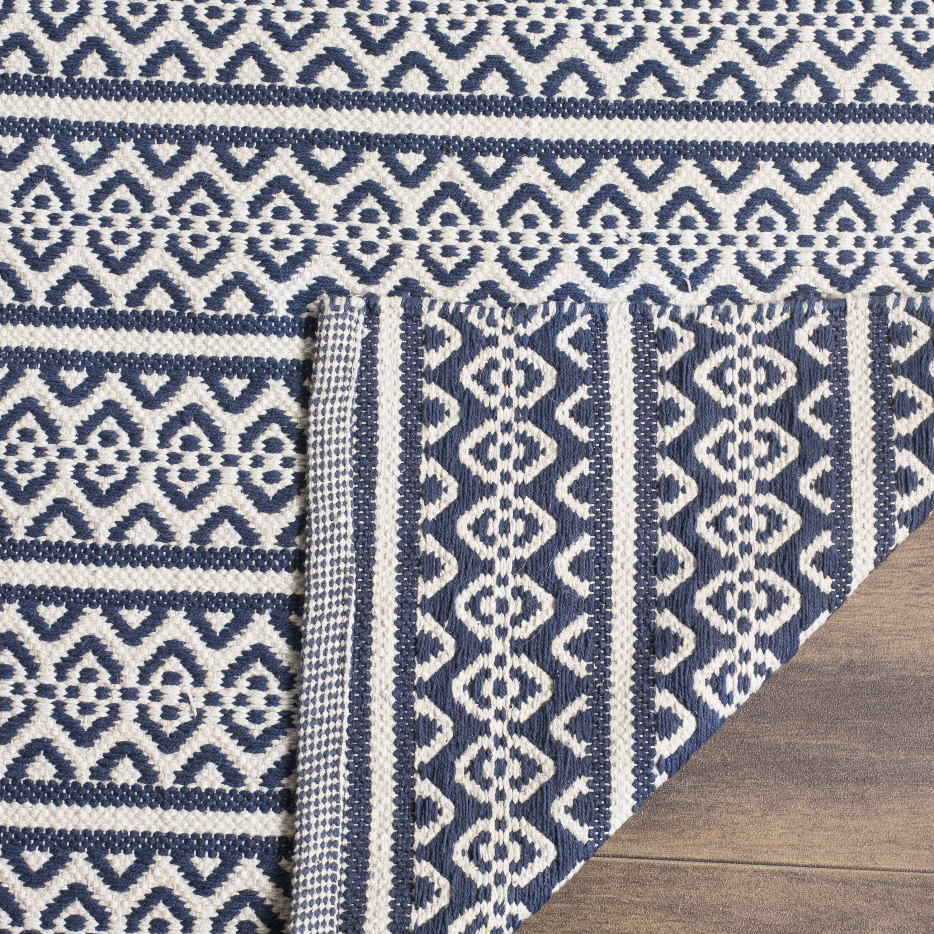 Safavieh MTK341B-5 rugs - View #2