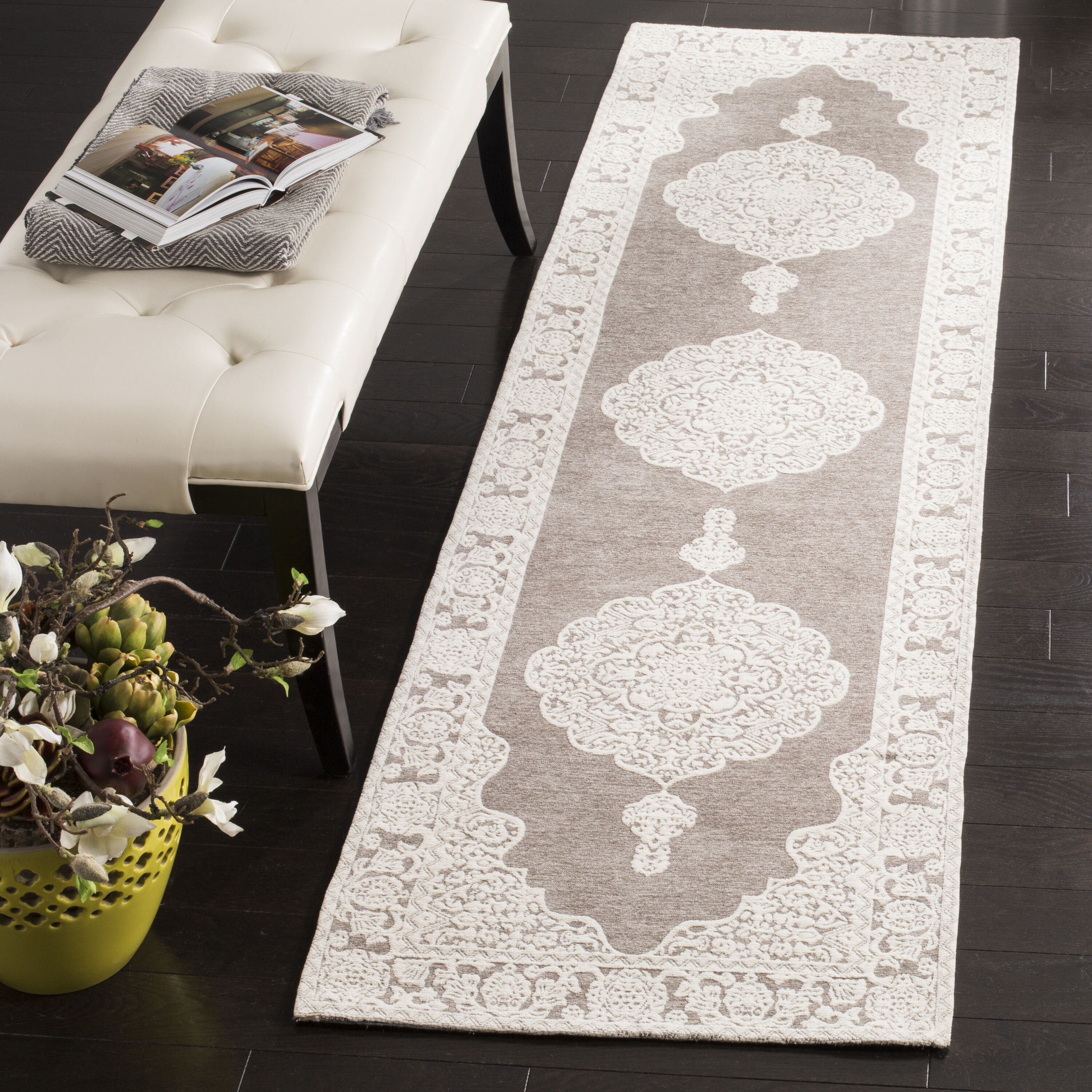 Safavieh MRB615A-28 Marbella Elien 2 x 8 (ft) Loomed Polyester Light Gray/Ivory Rectangular Indoor Floral/Botanical Vintage Runner rug