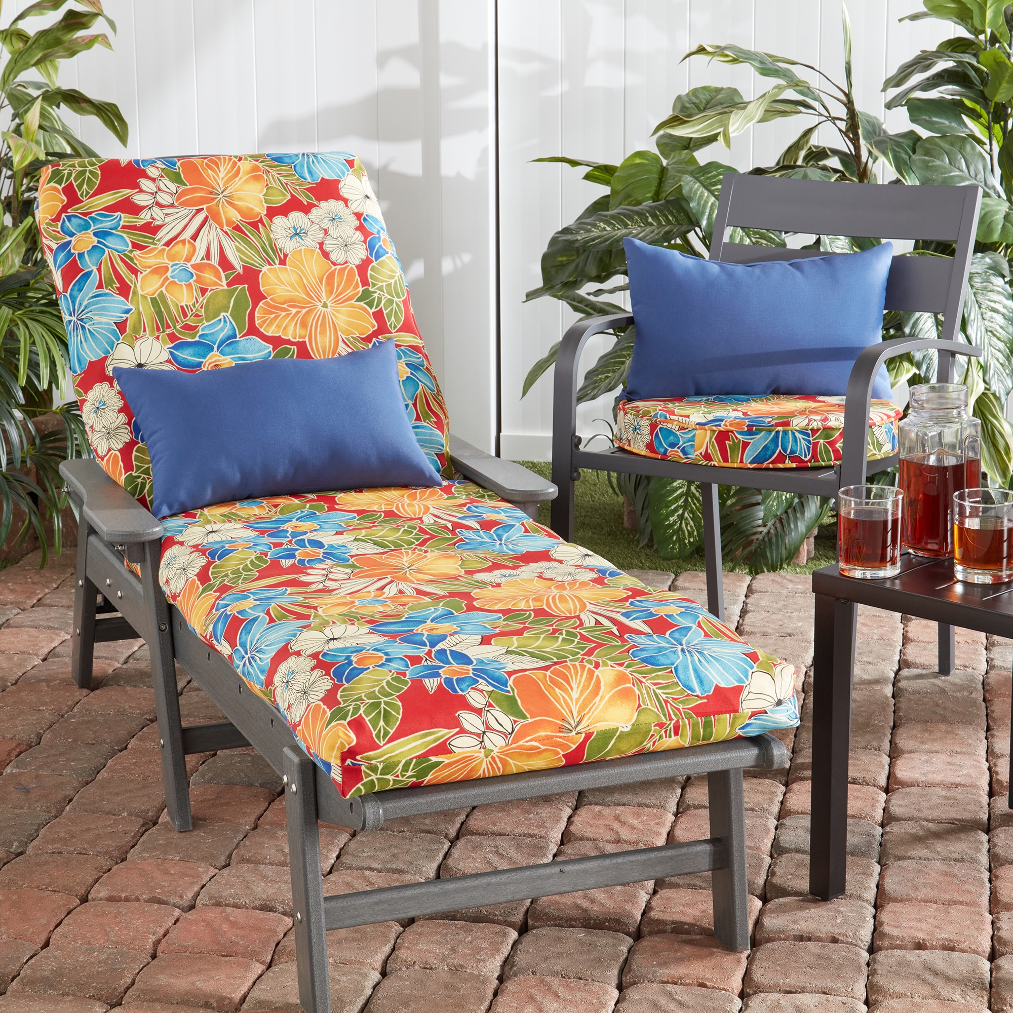 Greendale Home Fashions Round Outdoor 18-in x 18-in 2-Piece Aloha Red ...