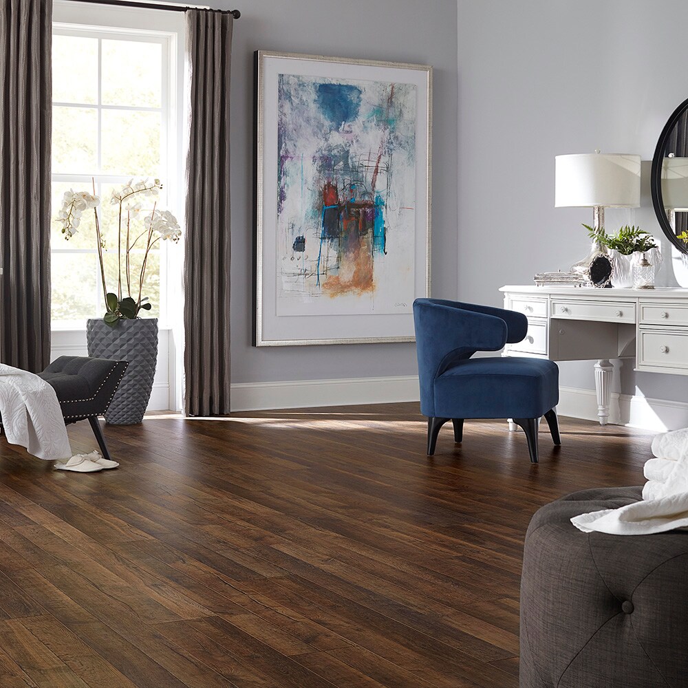 Pergo Portfolio + WetProtect Dove White Oak 10-mm T x 6-in W x 47-1/4-in L  Waterproof Wood Plank Laminate Flooring (20.15-sq ft) in the Laminate  Flooring department at