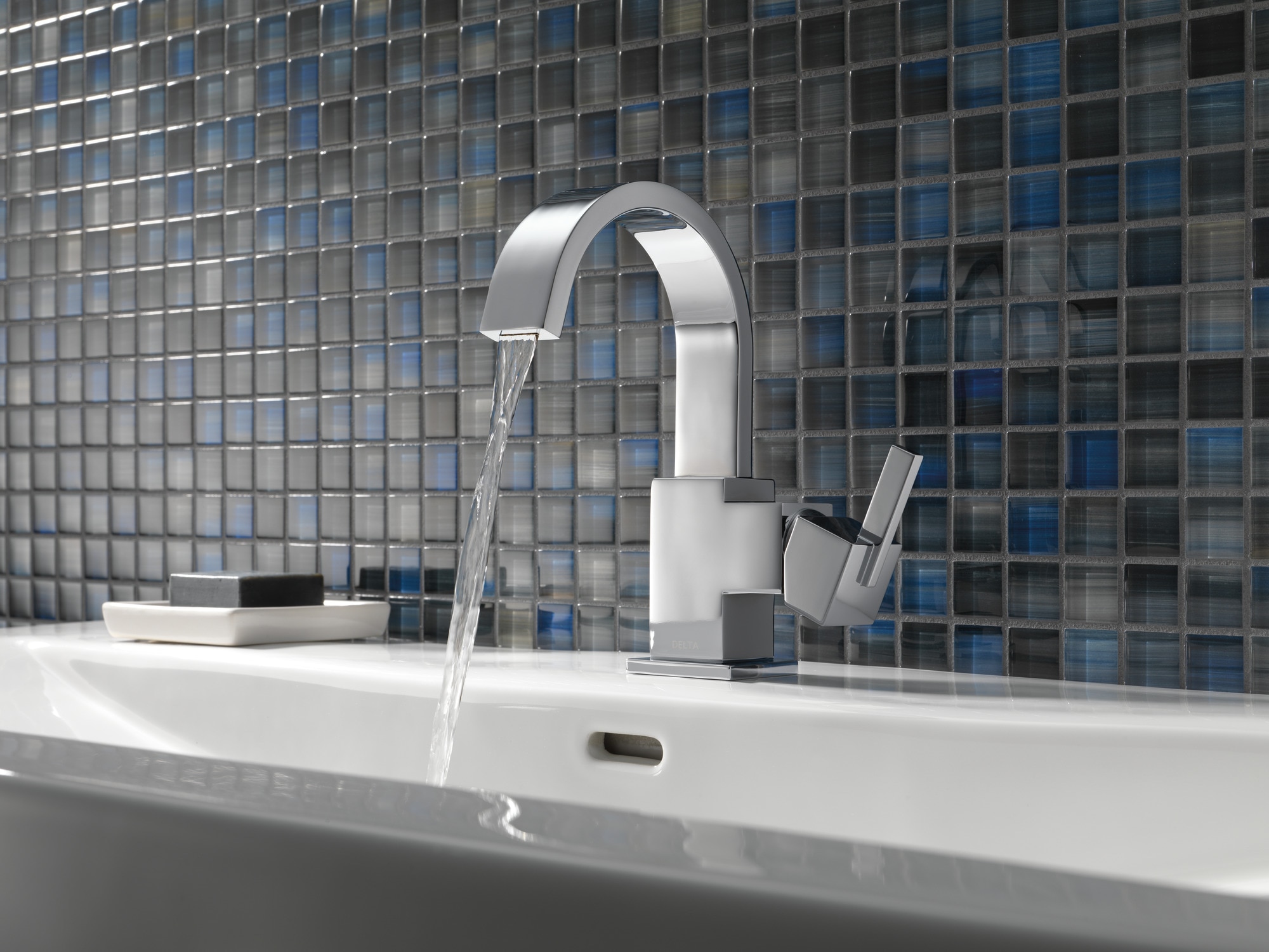 Delta 553LF Lavatory-Faucets - View #8