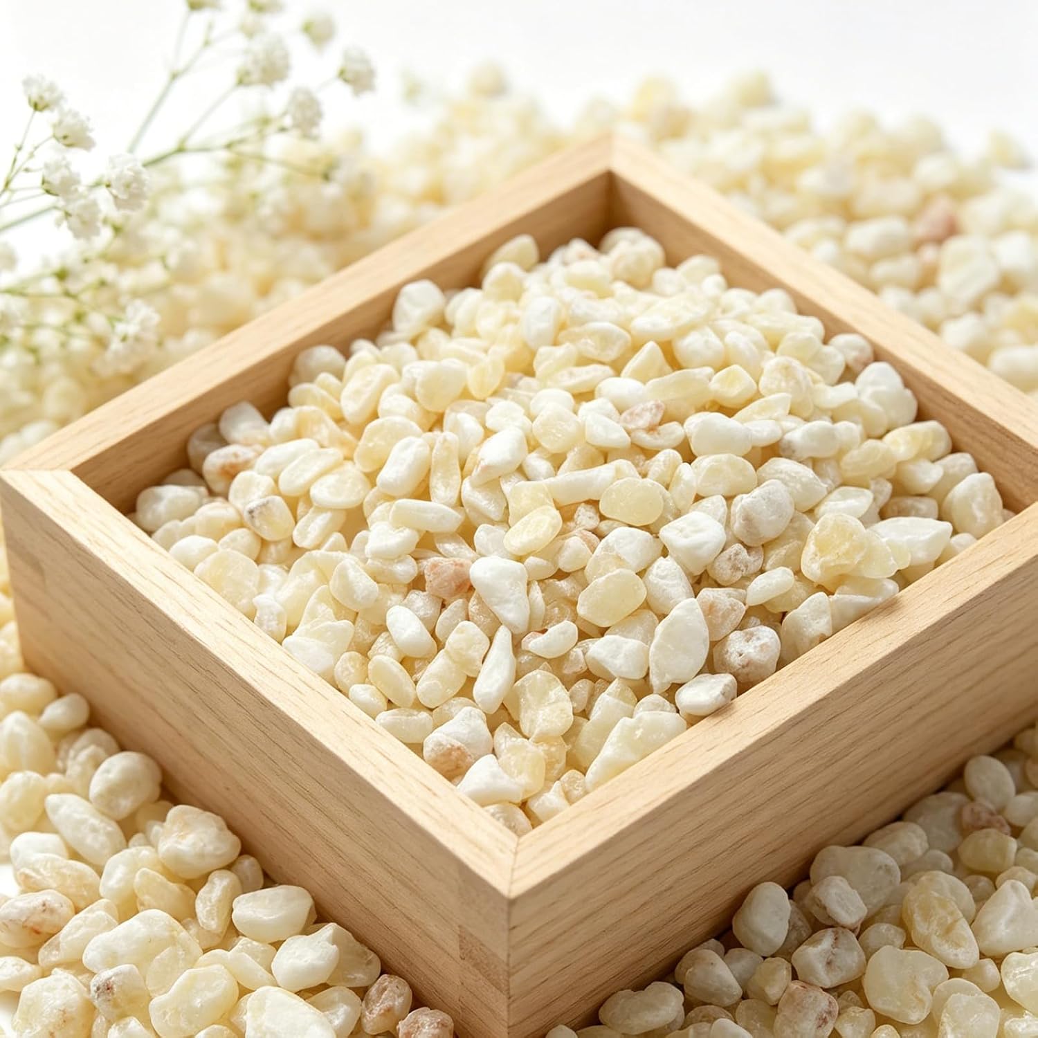 FANTIAN 3/8 Inch Natural River Pebbles Cream Beige Decorative Rocks for Indoor Plants Succulents Planters Vases and Terrariums 6 lb Bag