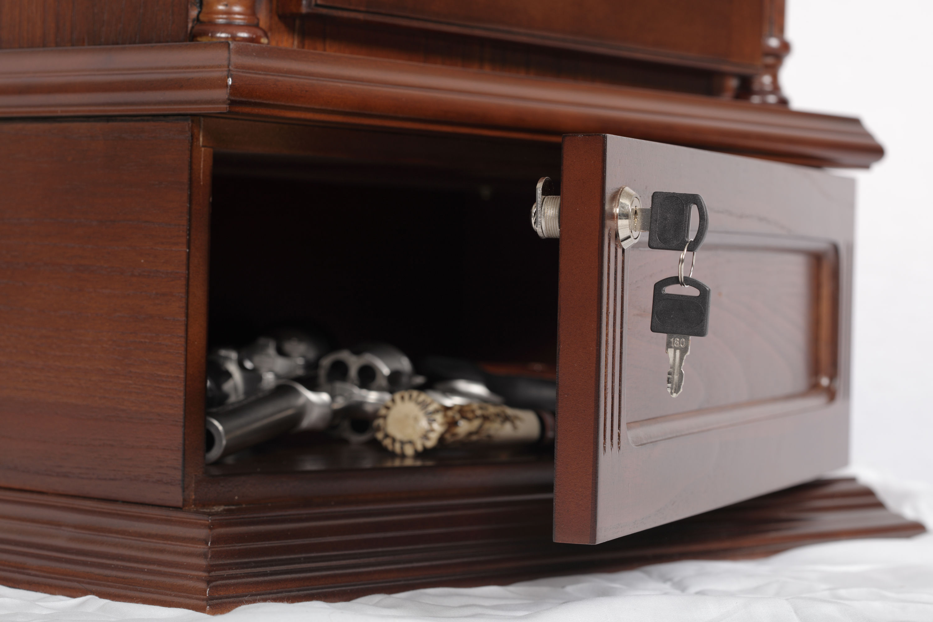 American Furniture Classics 100 Gun-Safes - View #4