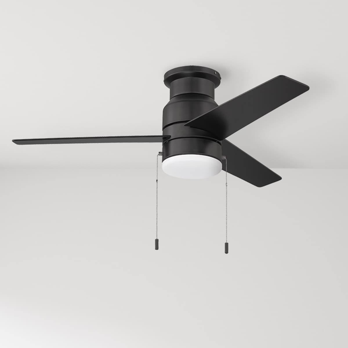 Harbor Breeze CFH42MBK3L Hawkesbury 42-in Color-Changing Integrated LED Flush Mount Matte Black with Matte Black/Teak Blades Ceiling Fan With Light ( 3 -Blade )