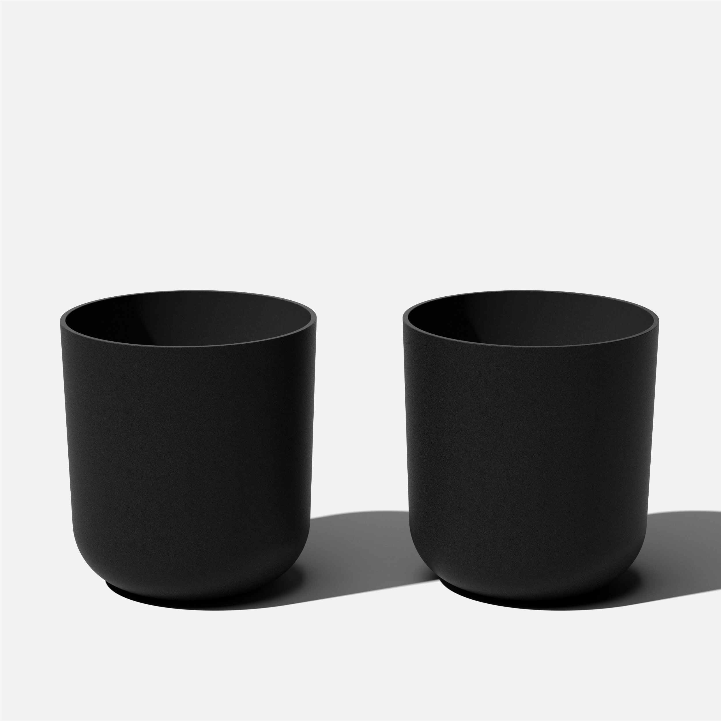 Veradek KNV20B-2PK 2 -Pack Round 18.5-in W Extra Large Black Plastic Indoor/Outdoor Planter with Drainage Holes