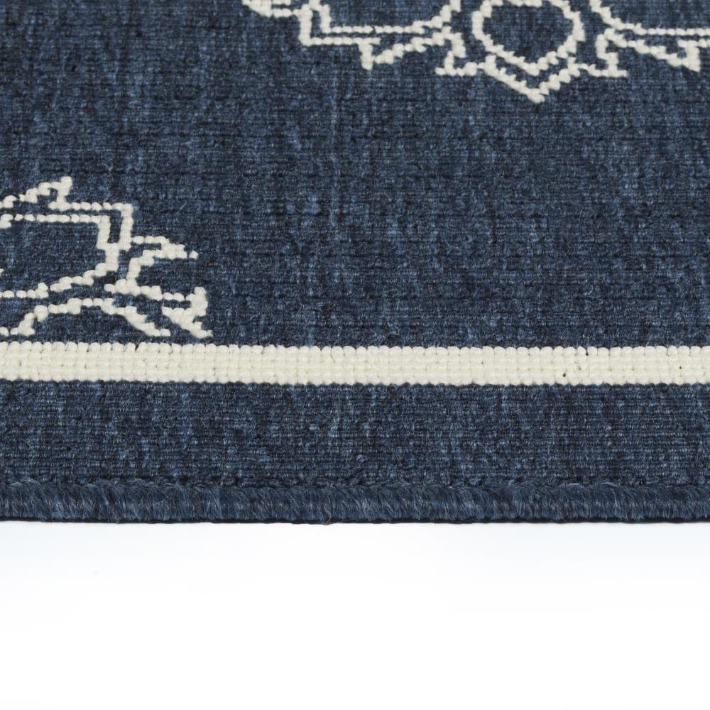 Kaleen Amalie 2 x 3 Navy Indoor/Outdoor Medallion Coastal Throw Rug