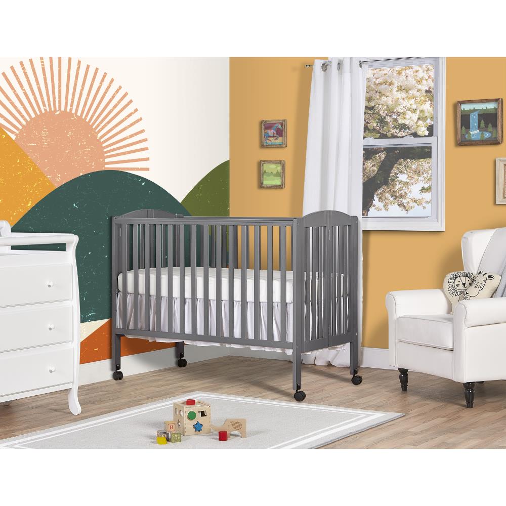 Dream on me outlet folding crib full size