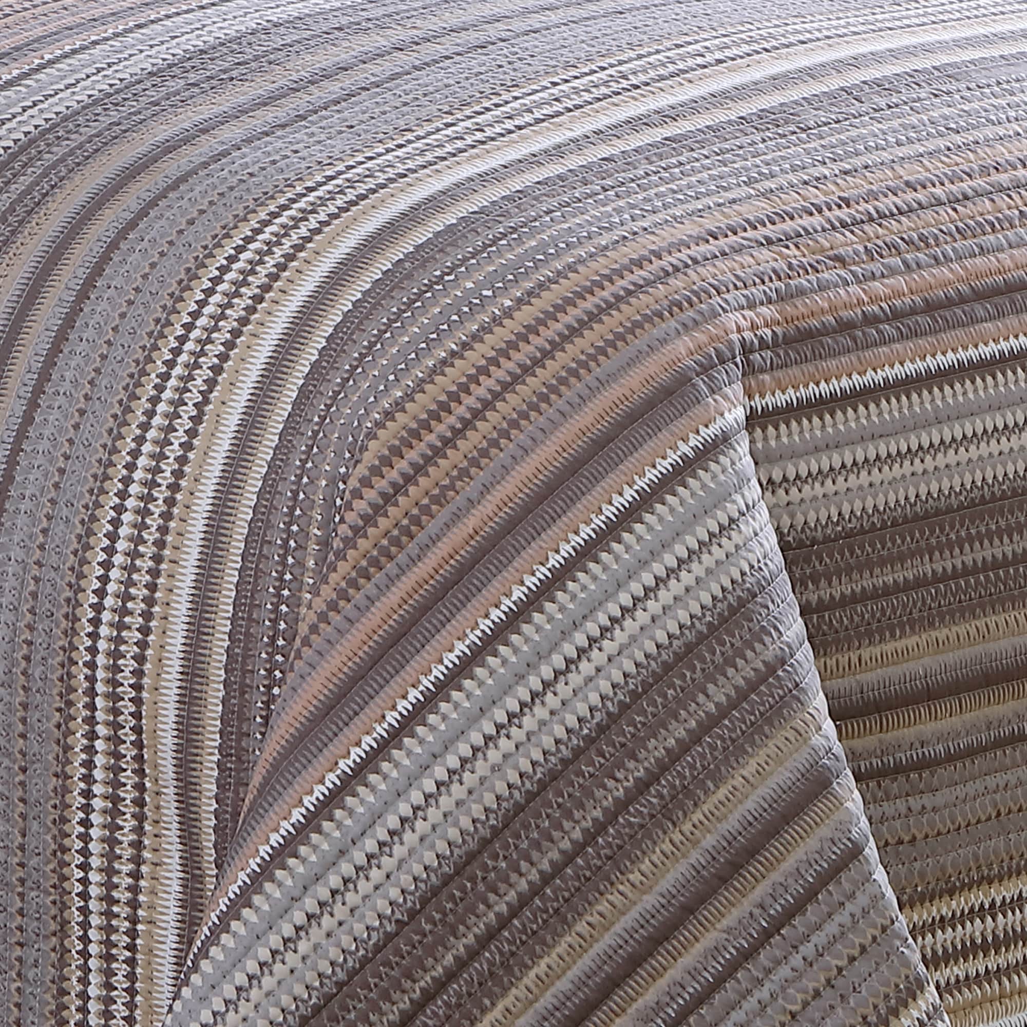 Estate Collection 105005 bedding - View #2