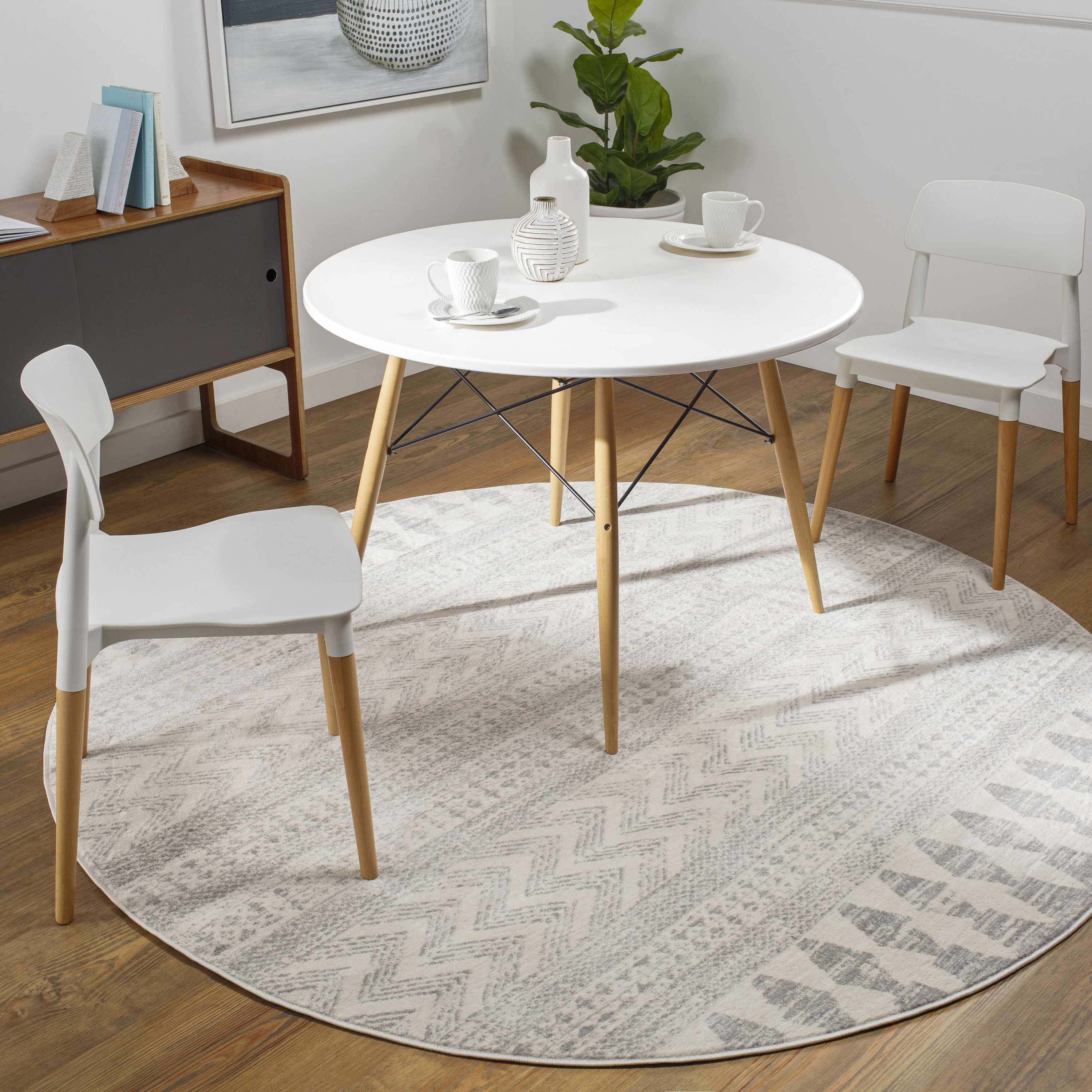Livabliss ROM2329-710RD Roma 8 x 8 (ft) Polypropylene Light Gray Round Indoor Stripe Global Area rug