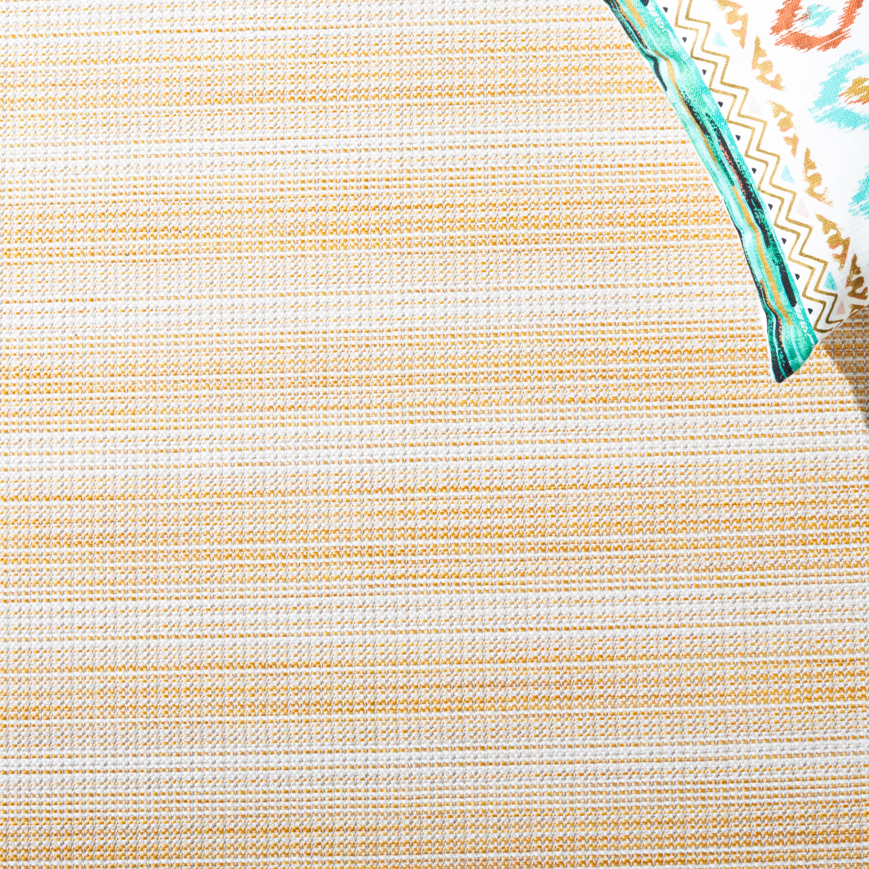 Safavieh HTN231C-4 rugs - View #4