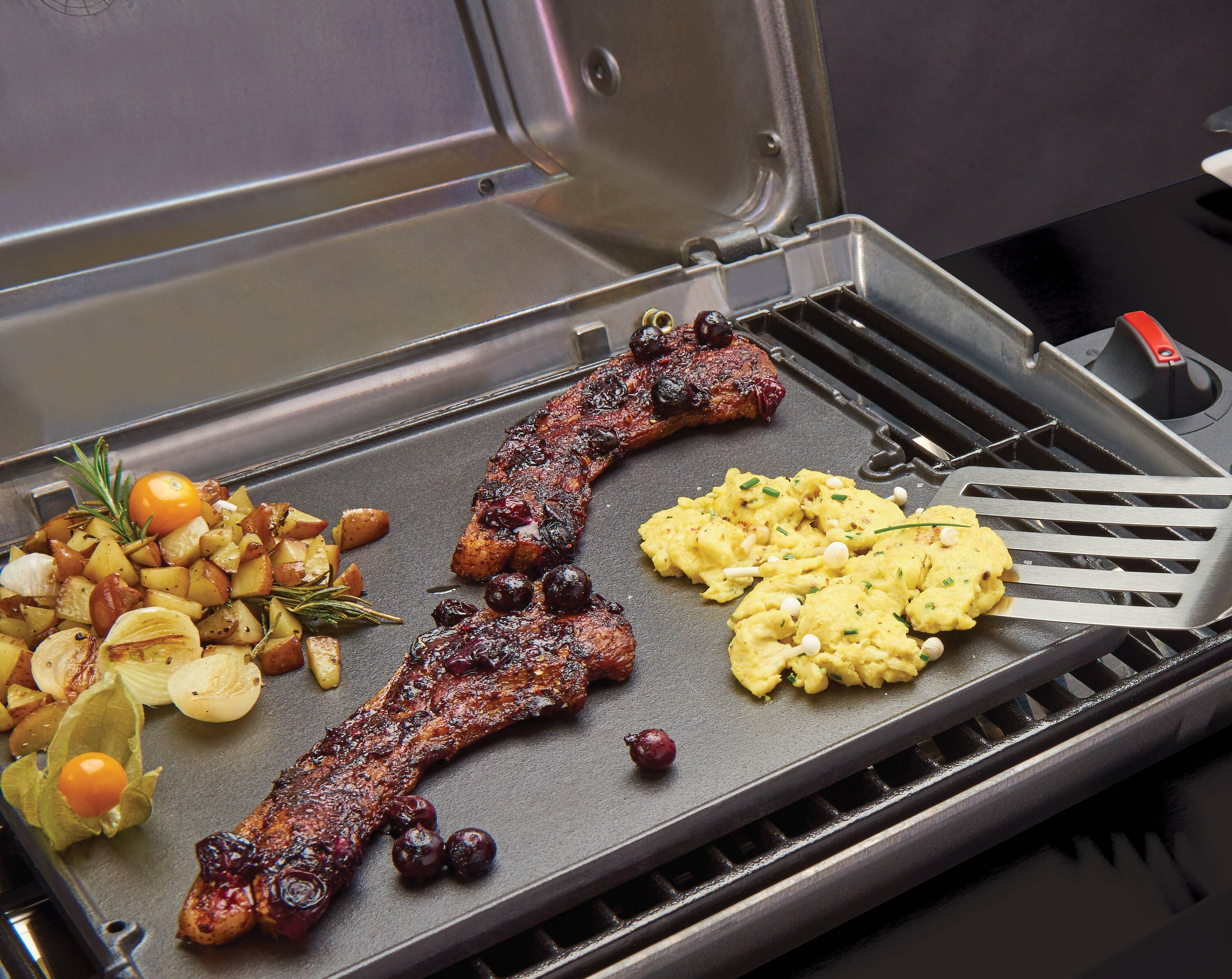 Broil King 11237 Gas-Grill-Cookgrates-Warmracks - View #4