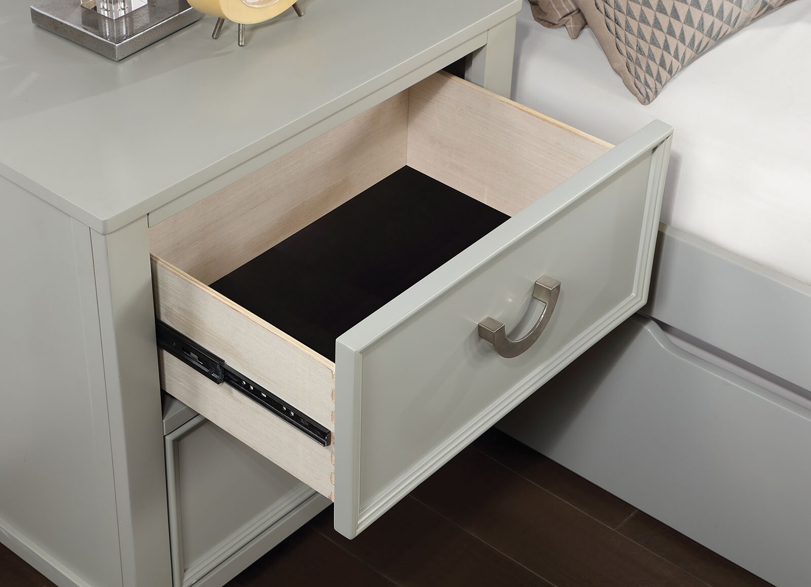 GLANZEND 6514HUX7N nightstands - View #3