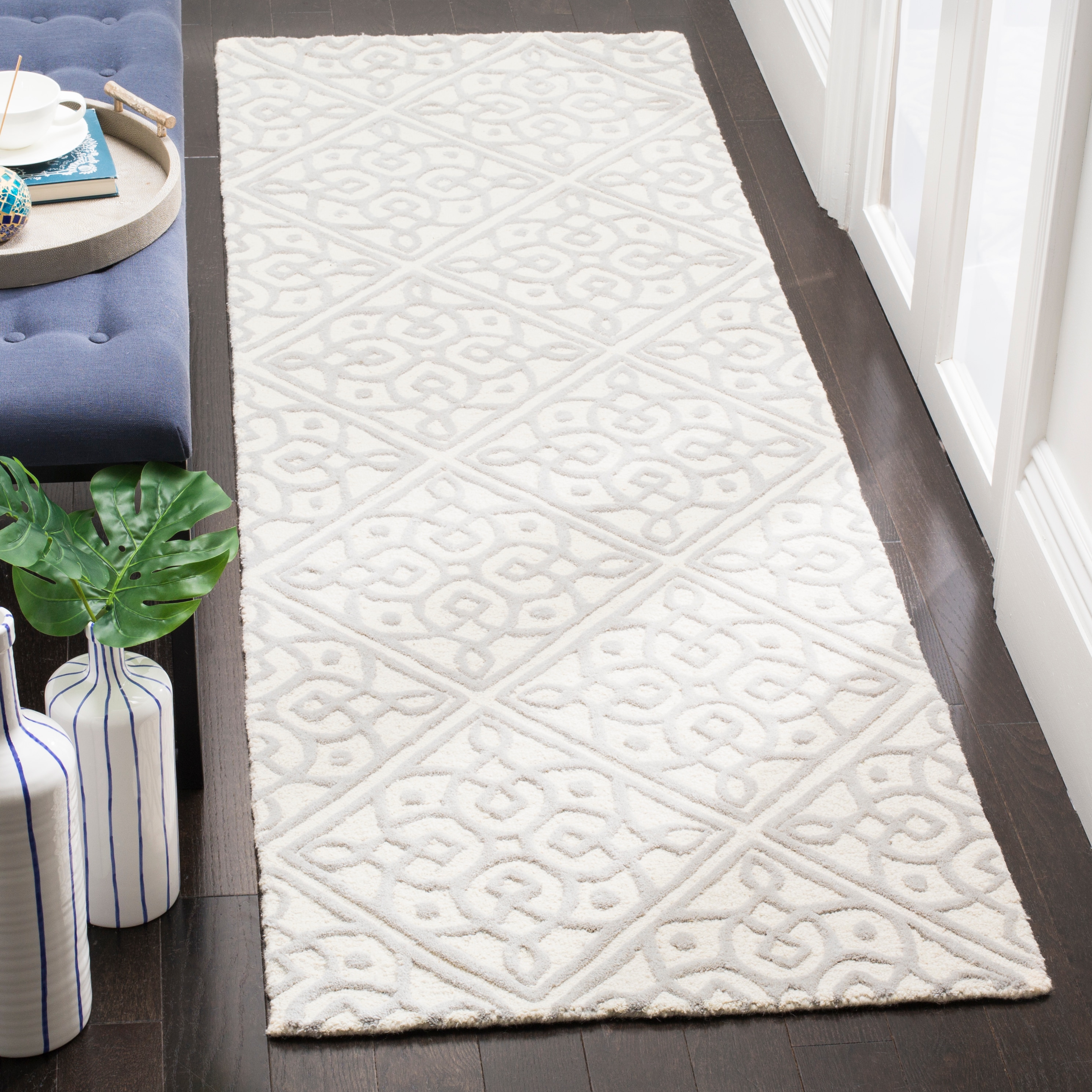  Cambridge 731 Light Gray/Ivory Contemporary 2ft-6in x 8ft Runner Rug