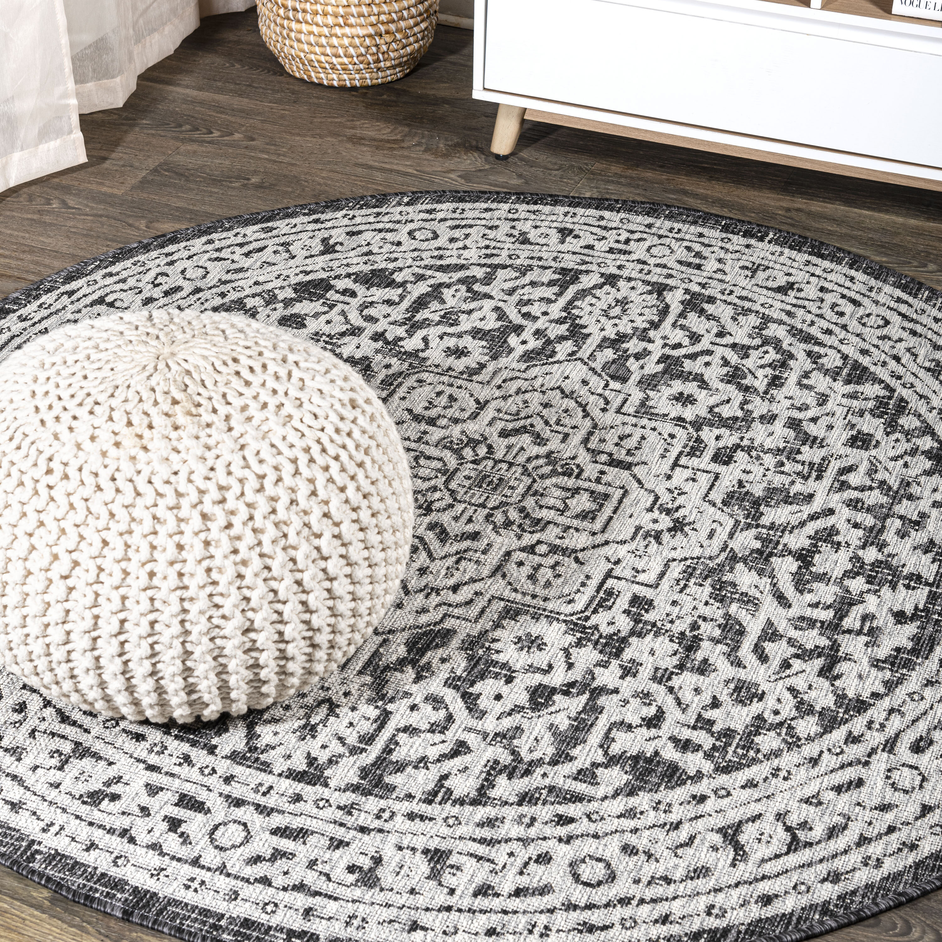 JONATHAN  Y SMB101D-4R SANTA MONICA Sinjuri Medallion Textured Weave 4 x 4 (ft) Polypropylene Gray/Black Round Indoor Medallion Bohemian/Eclectic Area rug
