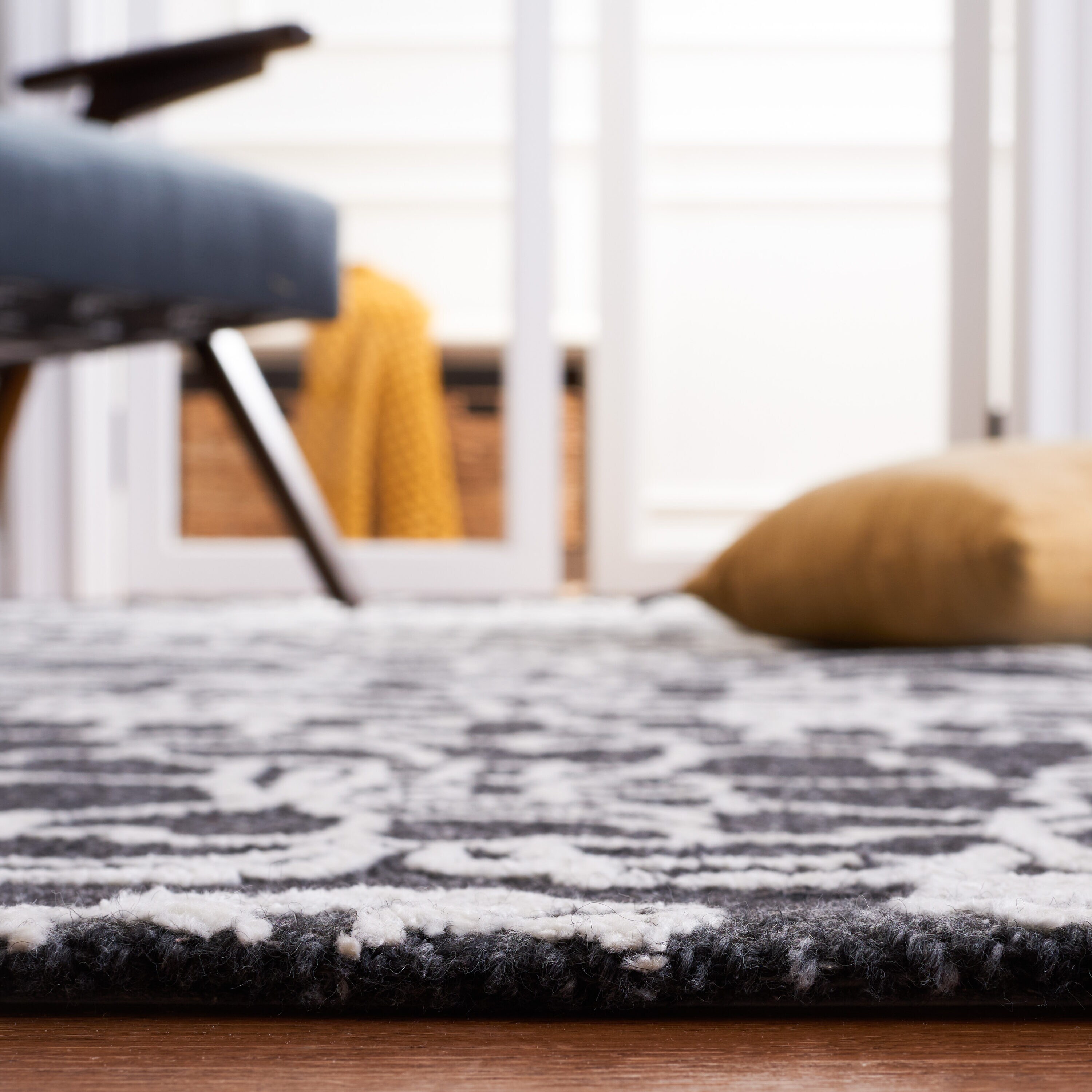 Safavieh MRB323Z-4 rugs - View #4