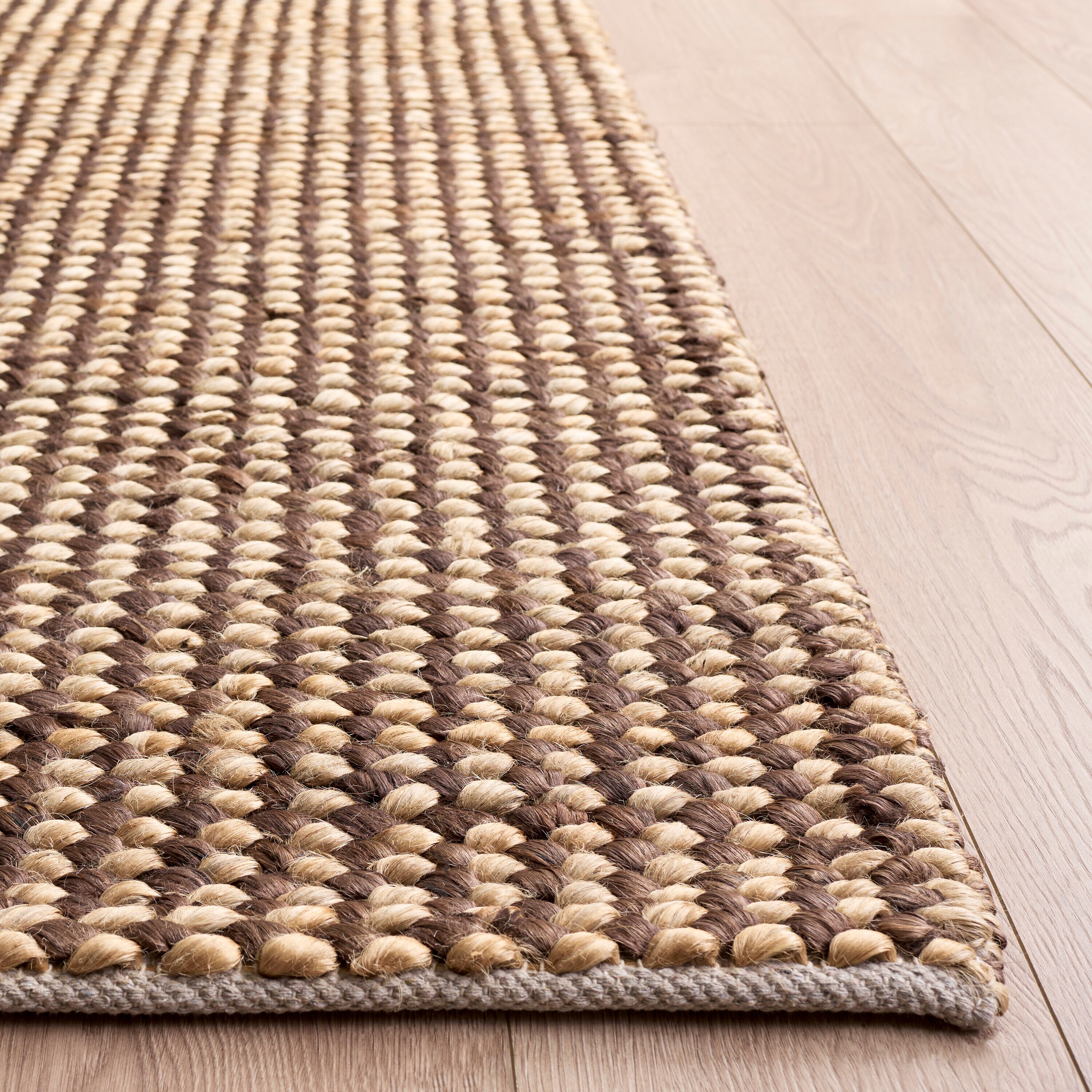 Safavieh NFC110T-9 rugs - View #3