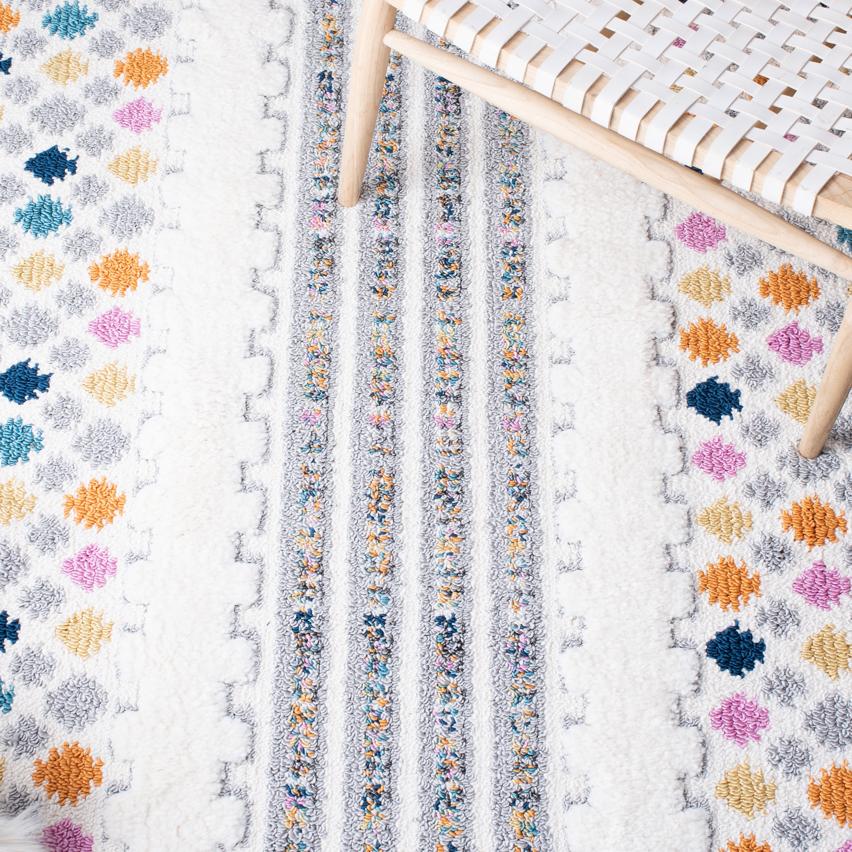 Safavieh MFG102A-28 rugs - View #7