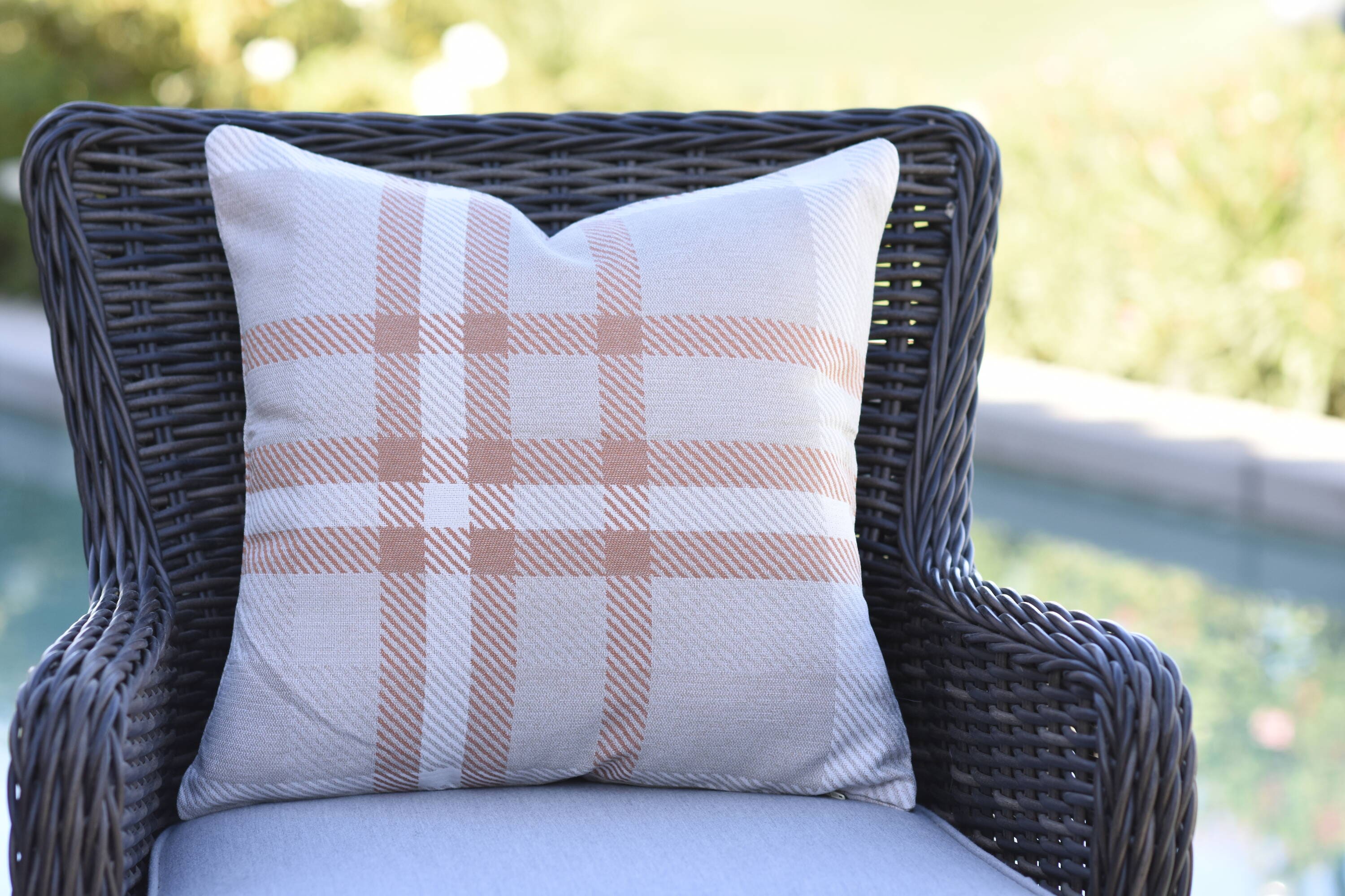 Astella TP18-FA34 Outdoor-Accent-Pillows - View #4