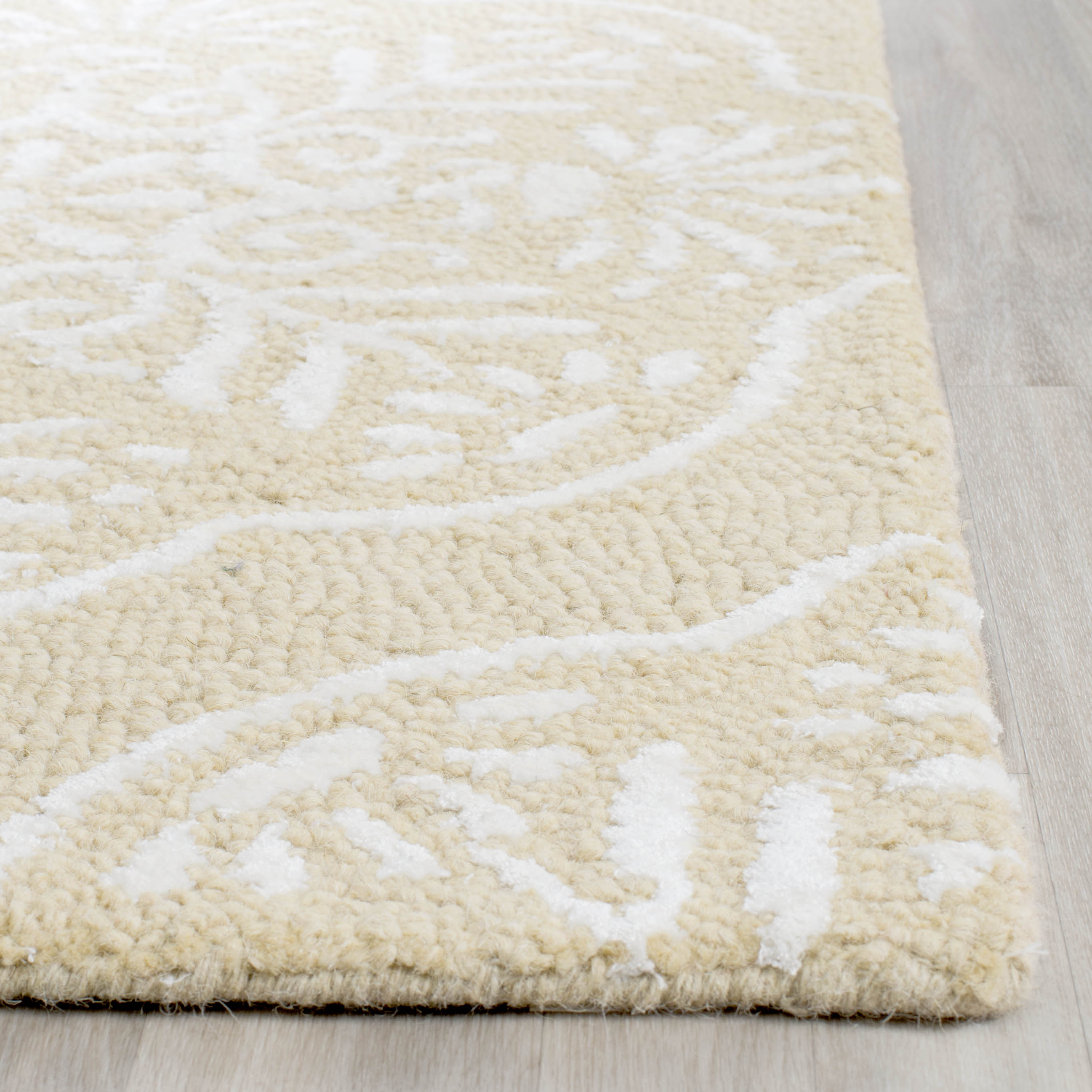 Bella Hand-Tufted Beige & White Wool 6' x 9' Area Rug