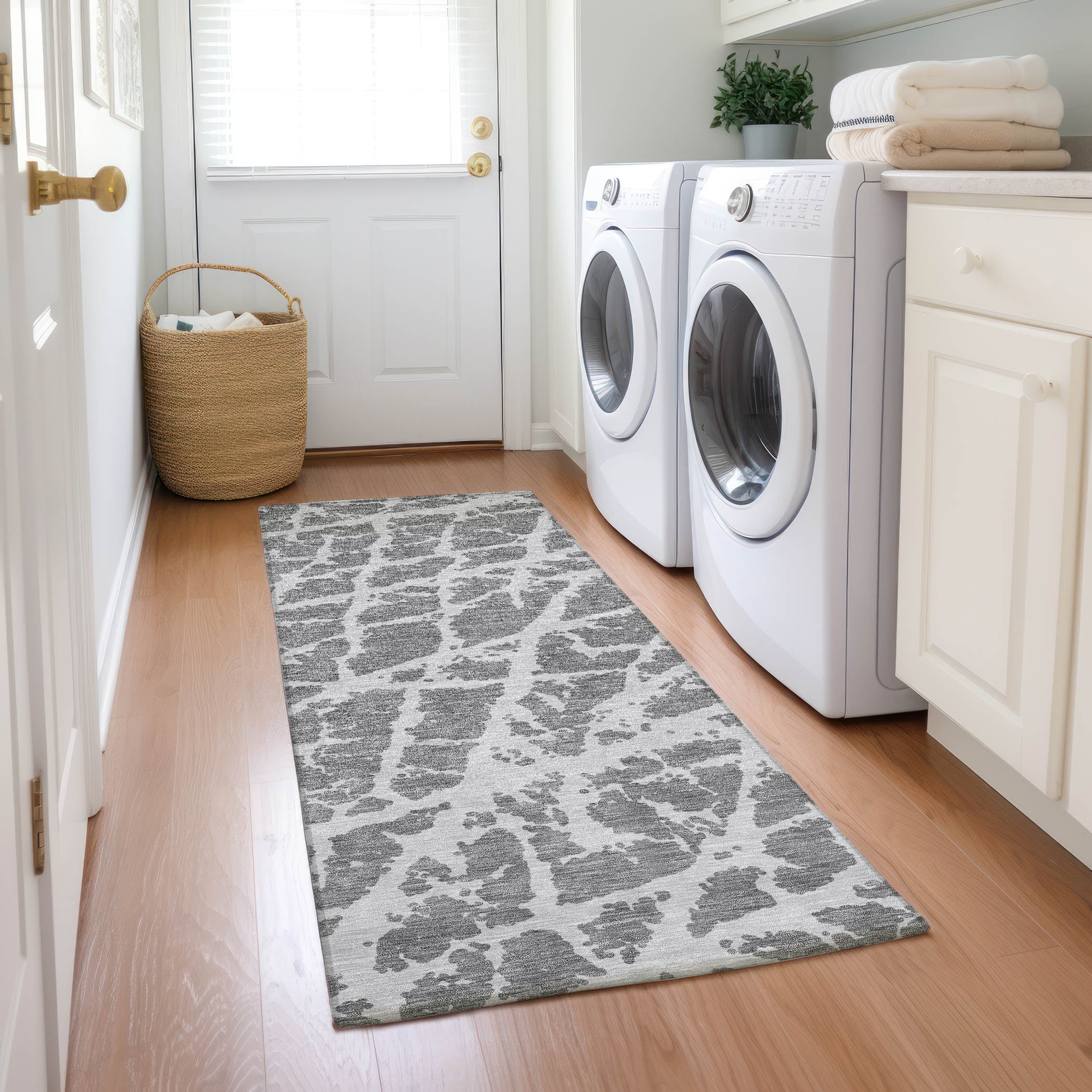 Addison Rugs ACN501CC2X8 Chantille ACN501CC 2 x 7 (ft) Polyester Charcoal Rectangular Indoor/Outdoor Stripe Machine washable Area rug