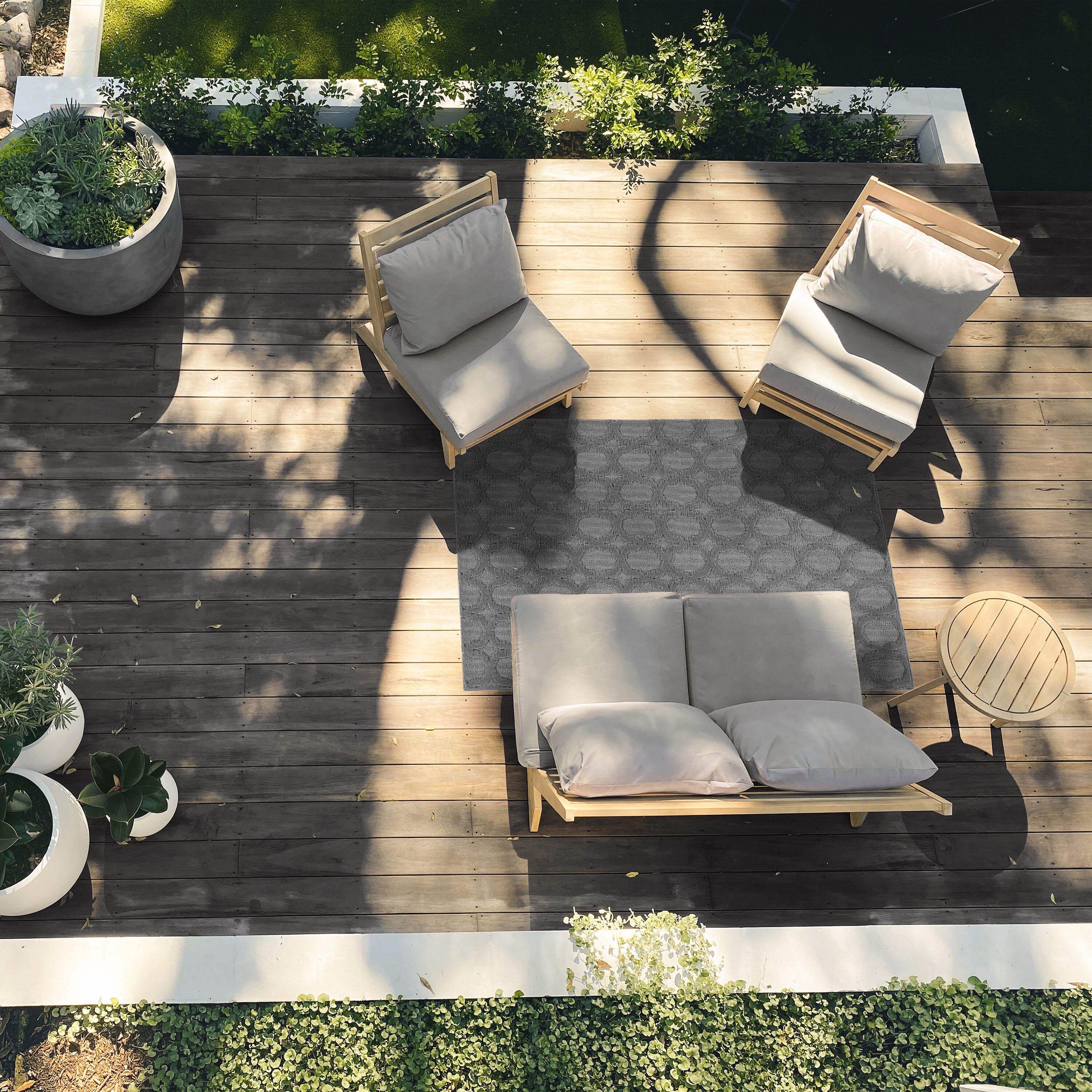 Garland Rug CL100M04807212 Garden Trellis 4 x 6 (ft) Tufted Polypropylene Cinder Gray Rectangular Indoor/Outdoor Geometric Throw rug