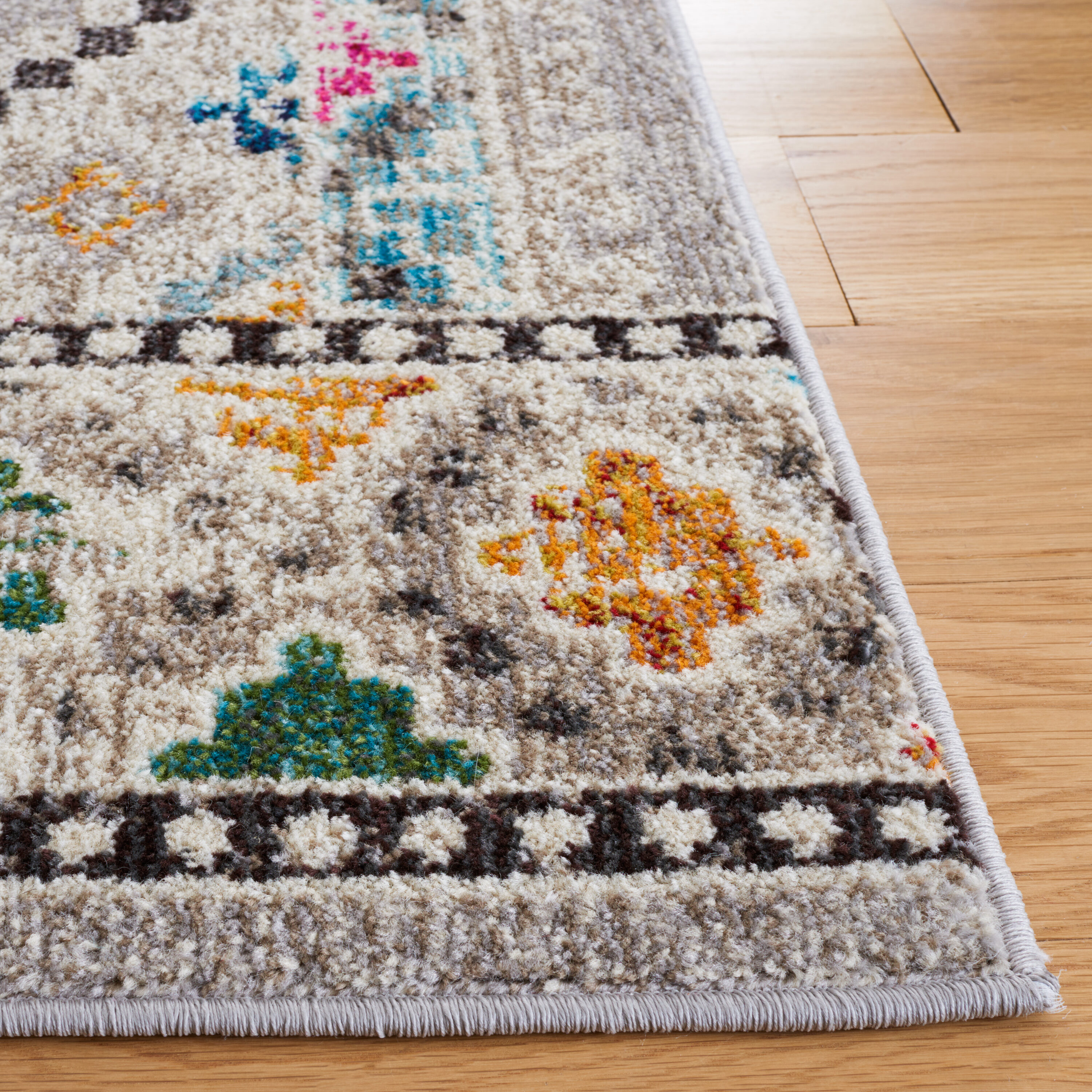 Safavieh MAD481F-7SQ rugs - View #2