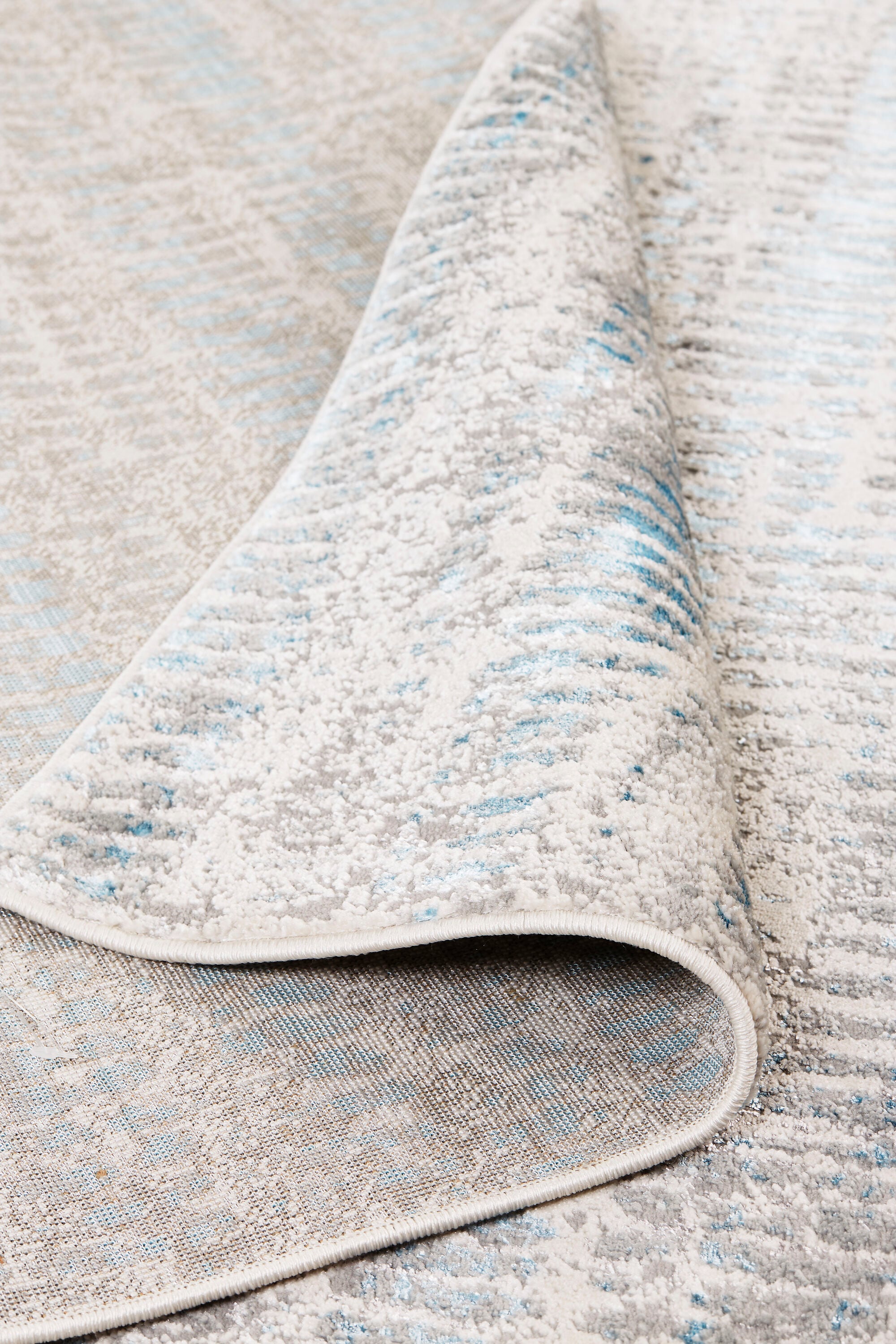 Blue Abstract Reversible Rectangular Synthetic Rug 4' x 6'